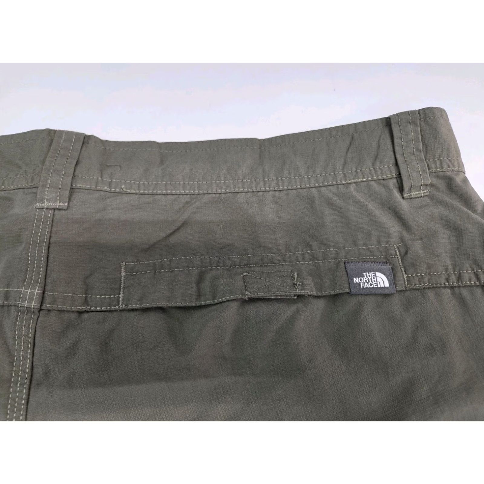 The North Face The North Face Mens Green Cargo Shorts Pockets/Back Pocket Nylon 36/9" #8746 Size US 36 / EU 52 - 7 Thumbnail
