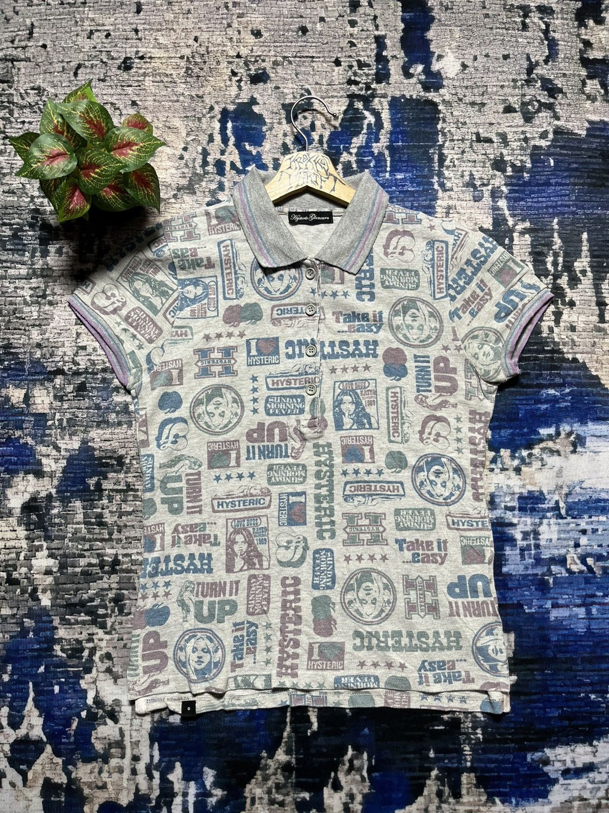 Designer × Hysteric Glamour × Japanese Brand ⚡️CYBER24⚡️Hysteric Glamour Full Print Logo Polo Shirts Size ONE SIZE - 1 Thumbnail