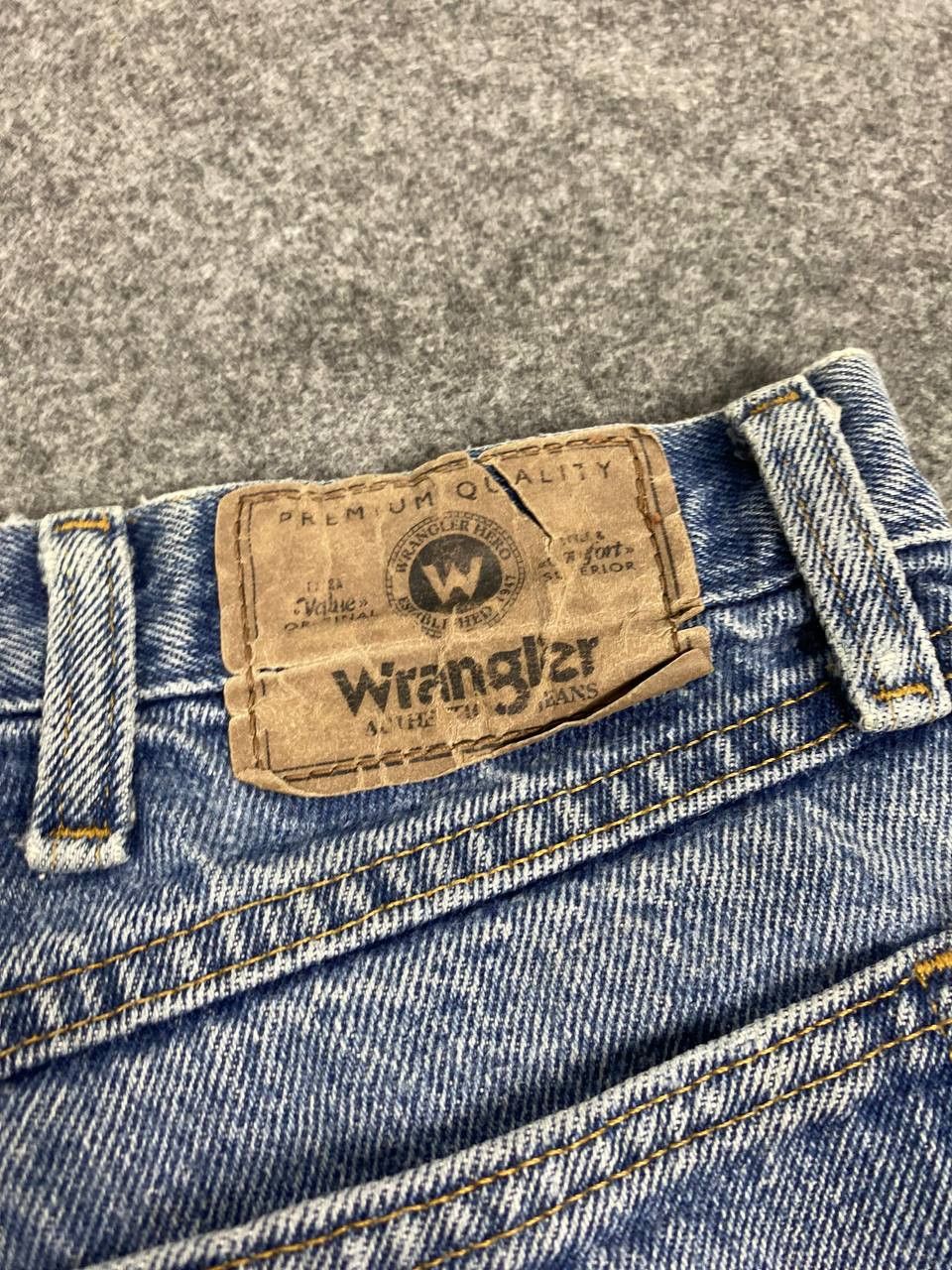 Wrangler vintage wrangler relaxed fit distressed denim Size US 38 / EU 54 - 6 Thumbnail
