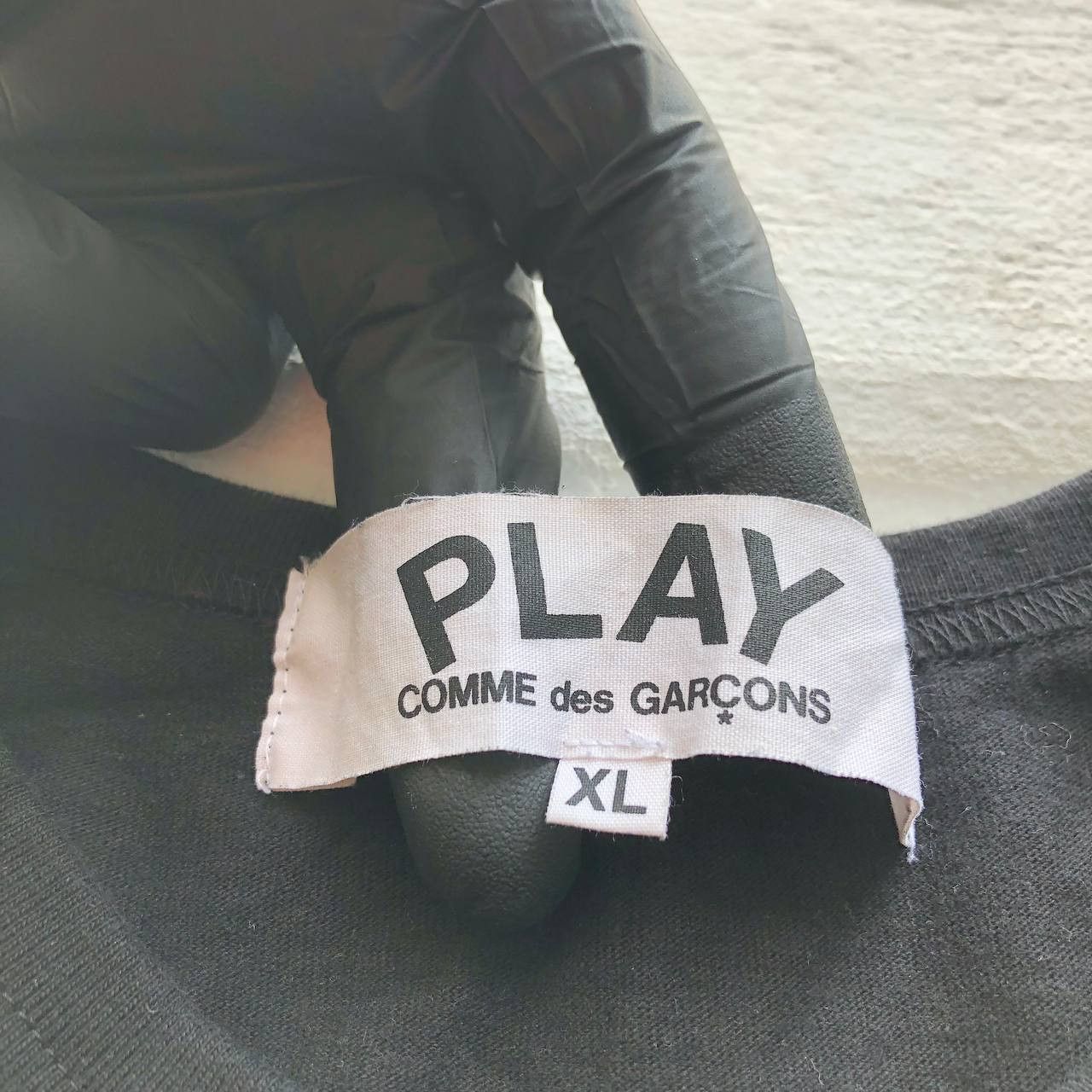 Comme des Garcons × Comme des Garcons PLAY × Designer *VERY RARE!…Play Comme des Garcons Mens Tee XL Size US XL / EU 56 / 4 - 4 Thumbnail