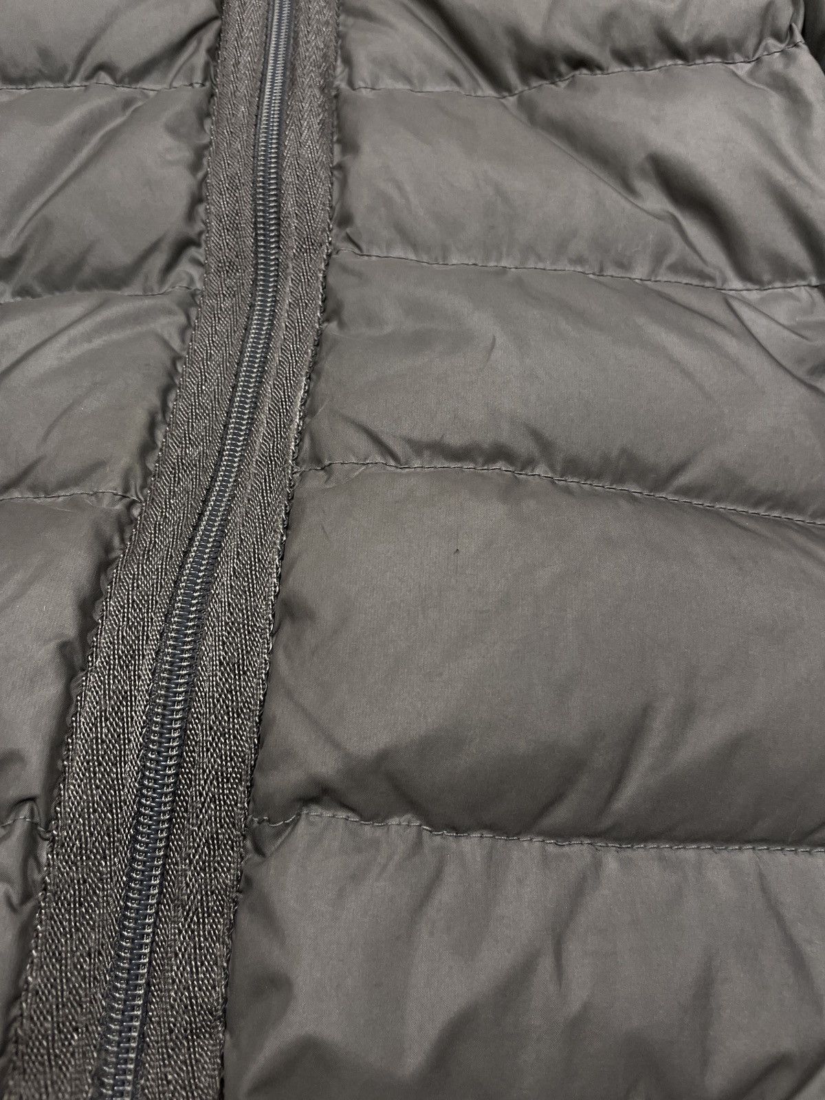 Moncler Vintage Moncler Down Jacket Real Fur Hood Women Size S / US 4 / IT 40 - 6 Thumbnail