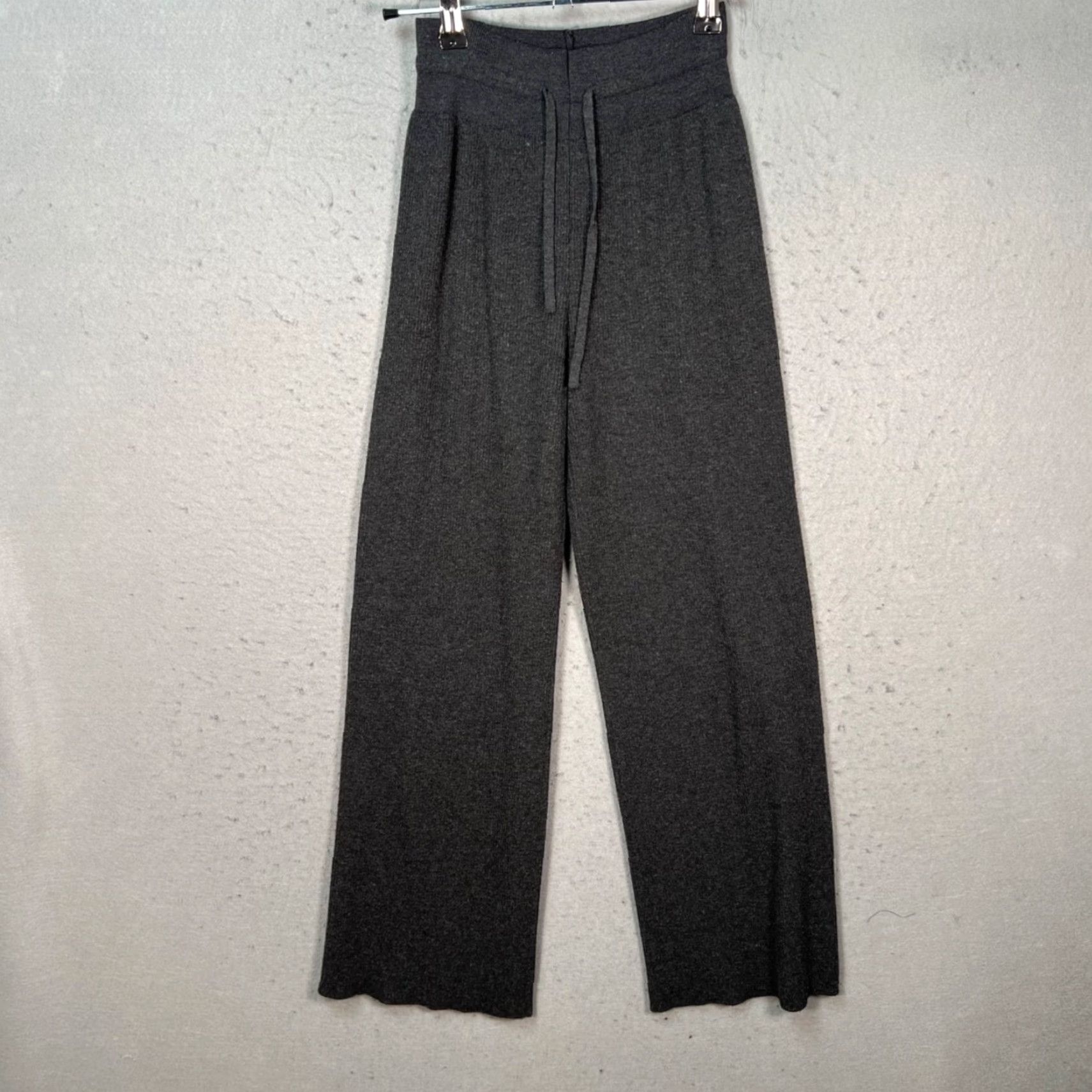 Uniqlo Uniqlo Womens Small 26-27 Wide-Leg Knit Pants Gray Rayon Blend Size 28" / US 6 / IT 42 - 2 Thumbnail