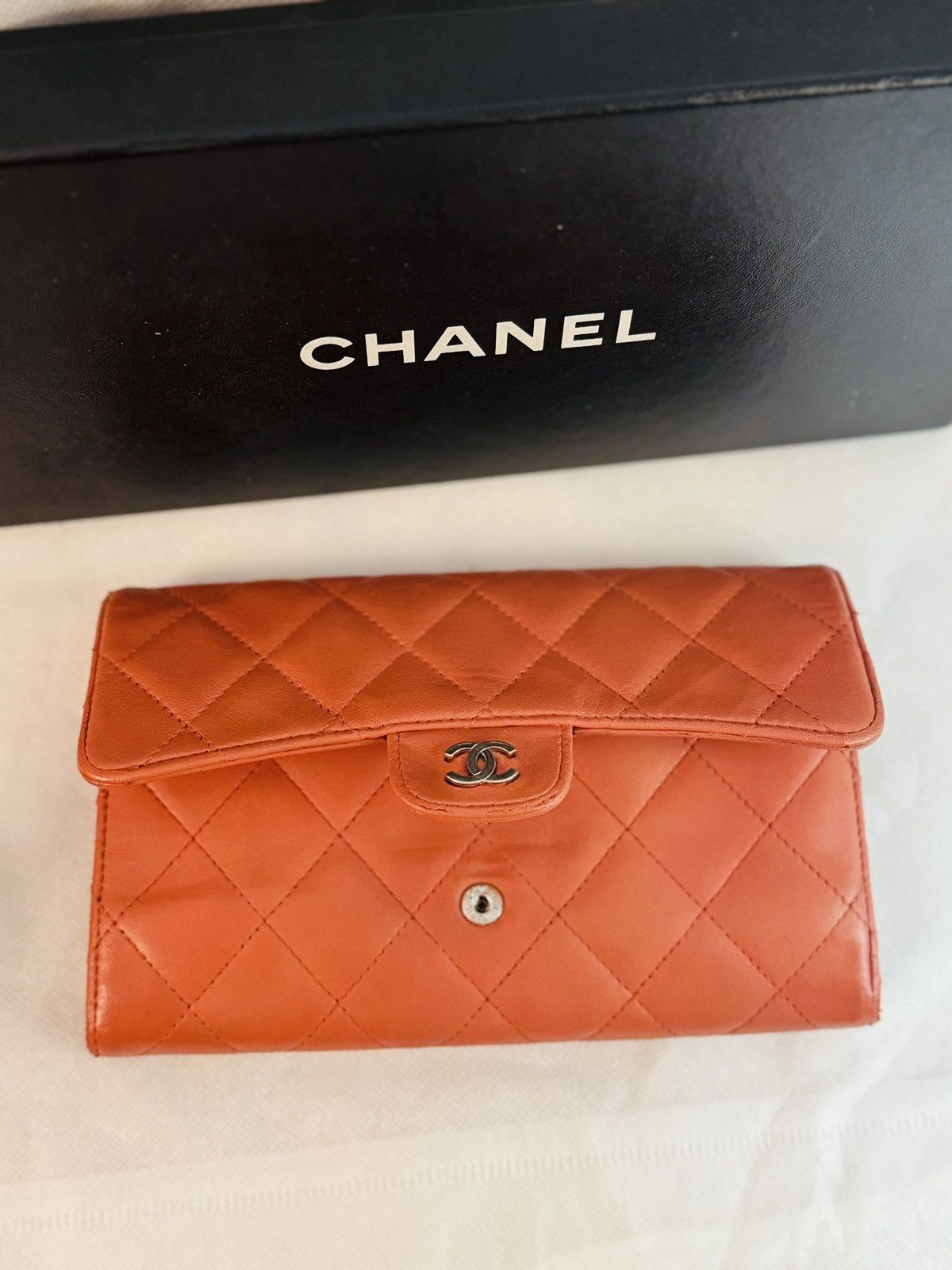 Chanel AUTHENTIC Chanel Timeless/classique Long Flap Quilted Wallet Size ONE SIZE - 21 Thumbnail