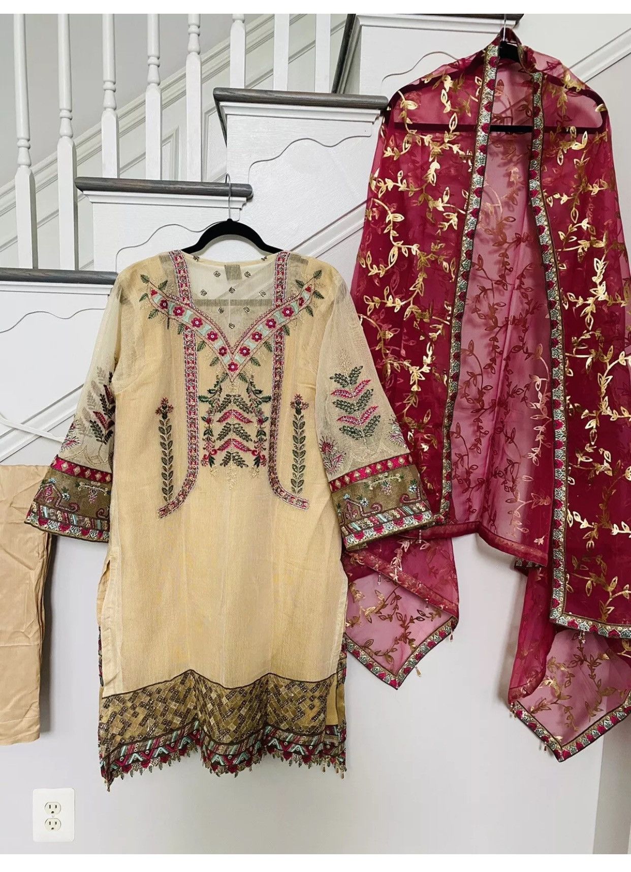 Other NWT Pakistani Indian Women Designer Heavy Work 3 pc suit Size M / US 6-8 / IT 42-44 - 5 Thumbnail