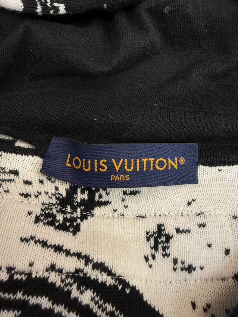 Louis Vuitton Louis Vuitton Paris Collage Knit Hoodie Size US S / EU 44-46 / 1 - 4 Thumbnail