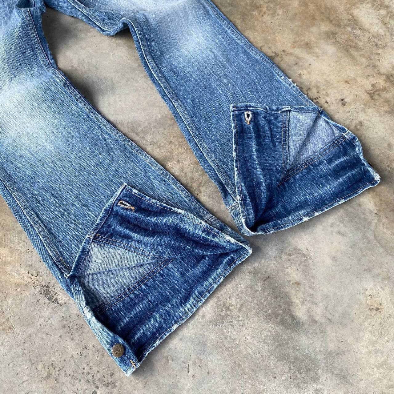 Lee RARE Vintage Lee Riders Button Slit Flare Jean-70s/80s Style Size US 29 - 11 Thumbnail