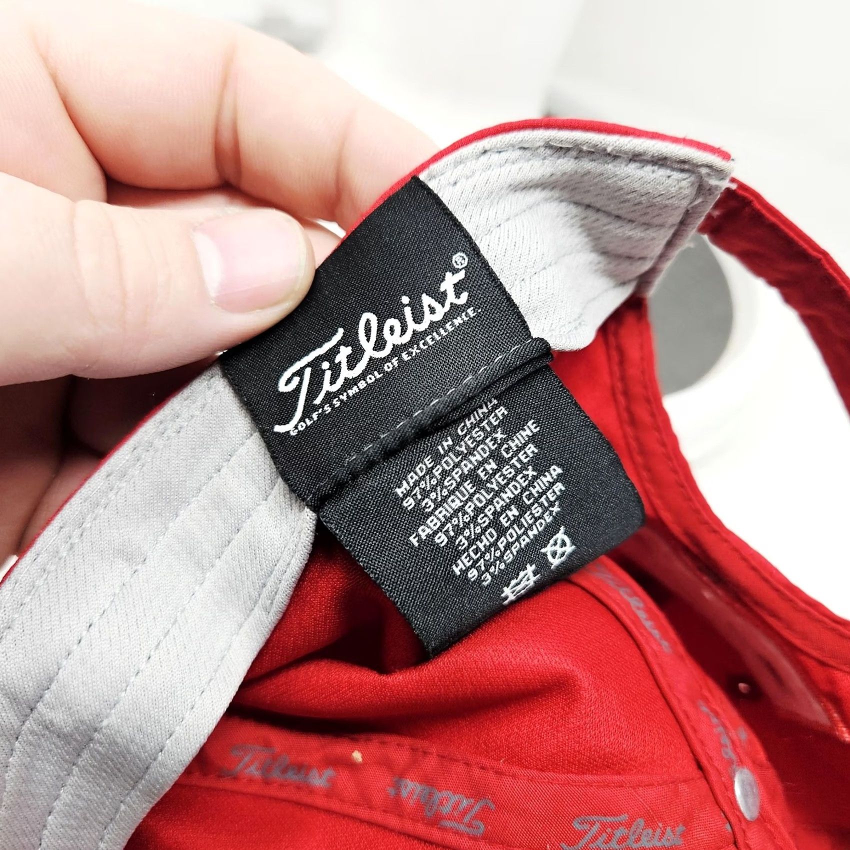 Titleist Titleist Hat Cap Baseball Strap Back One Size Red Gray Mens Pro V1 Golf Logo Size ONE SIZE - 7 Thumbnail