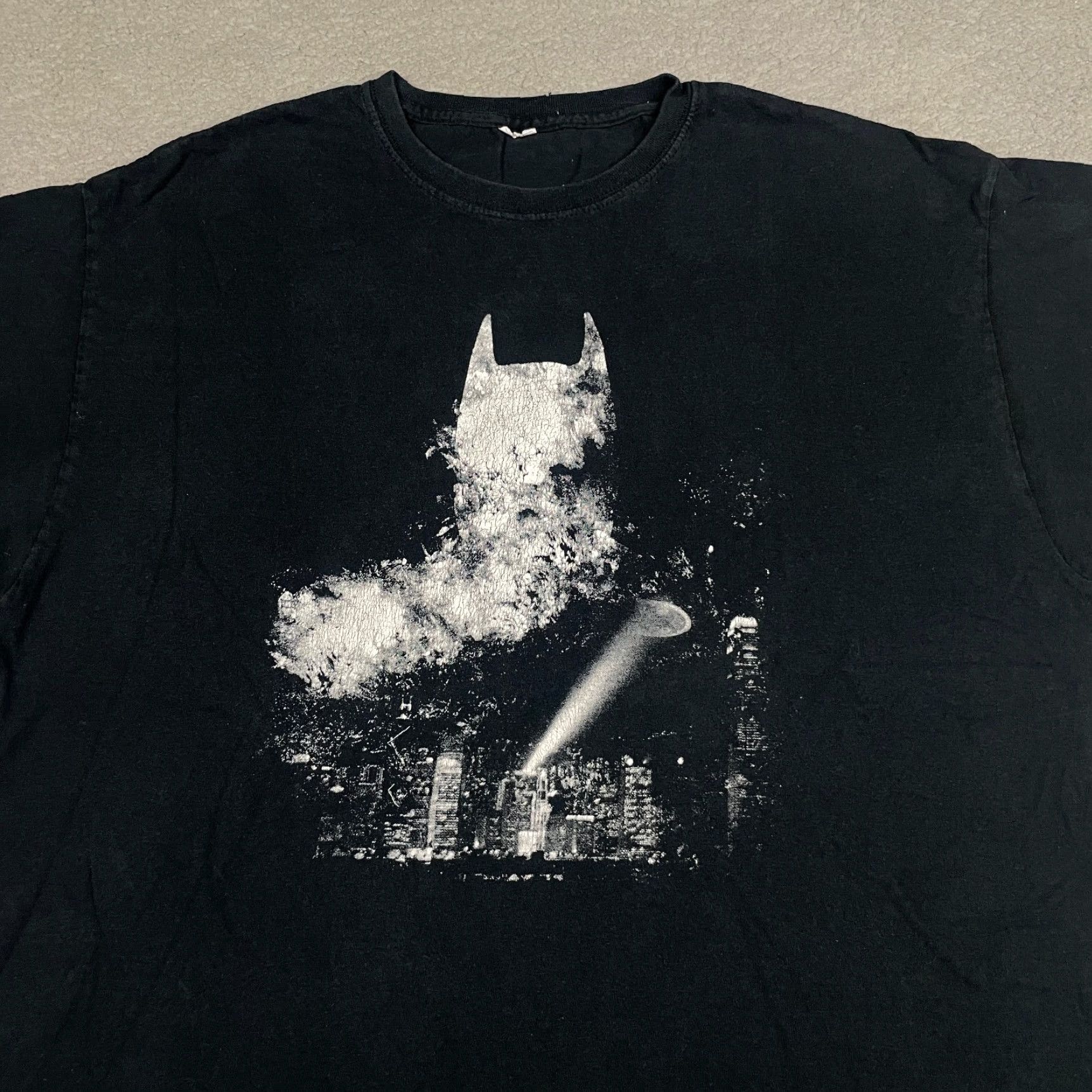 DC Comics Batman DC Comics Tshirt Mens Large Black Logo Short Sleeve Crew Neck Movie Batman DC Comics Shirt Size US L / EU 52-54 / 3 - 2 Thumbnail