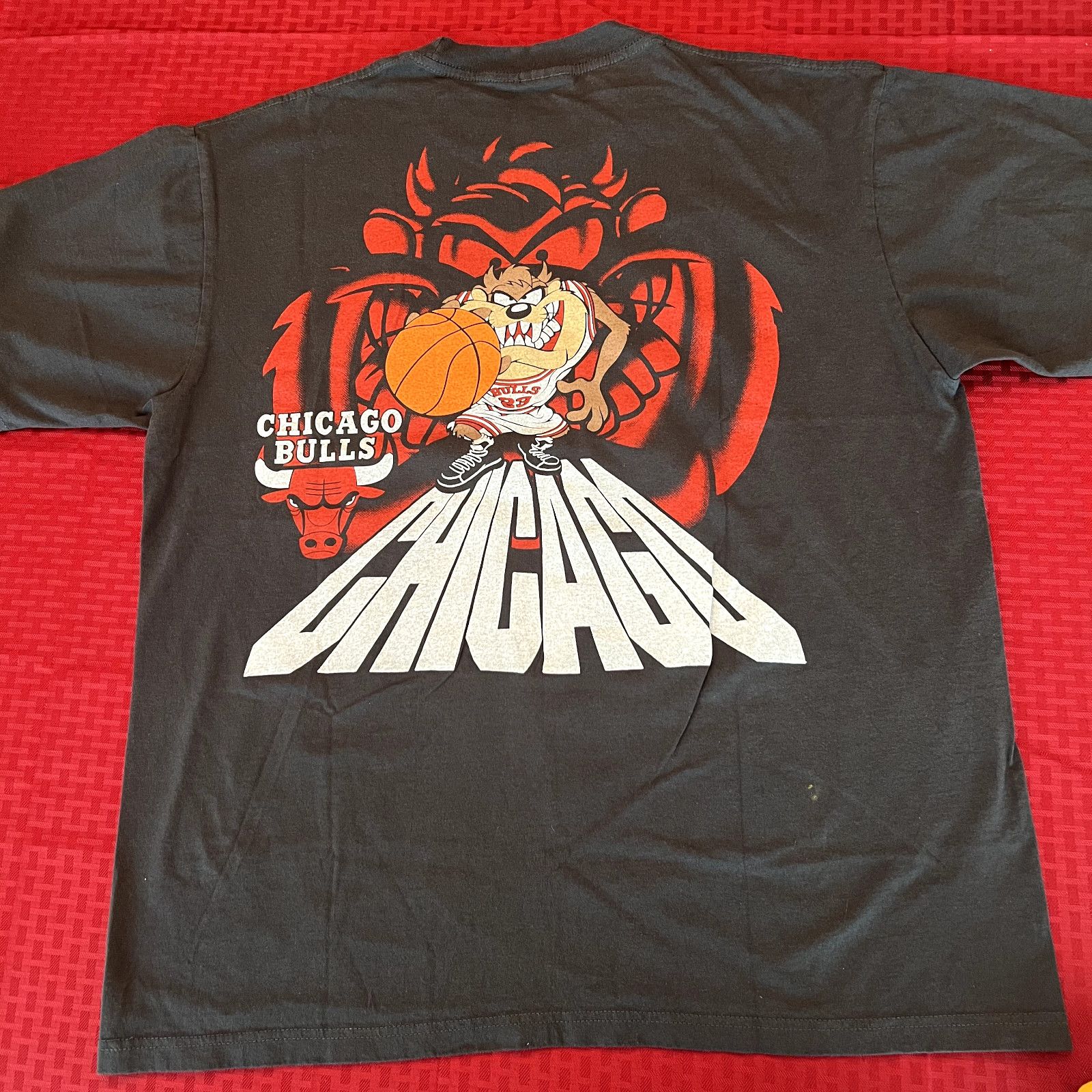 Other Chicago Bulls Taz Tasmanian Devil Looney Tune y2k shirt Size US XL / EU 56 / 4 - 5 Thumbnail