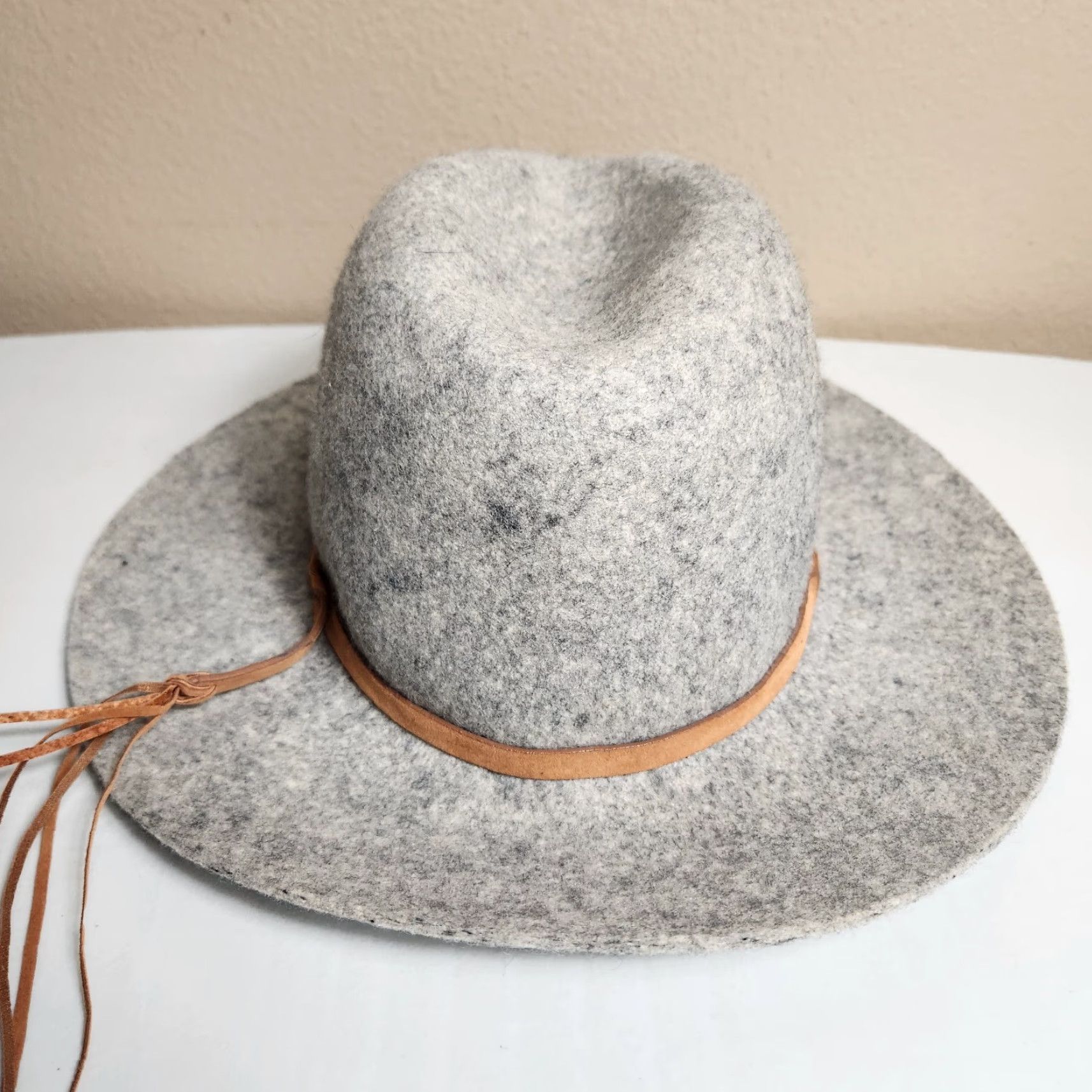 Vintage Target Fedora Hat Womens Gray 100% Wool Wide Brim One Size Strapped Felt Boho Festival Western Casual Size ONE SIZE - 4 Thumbnail