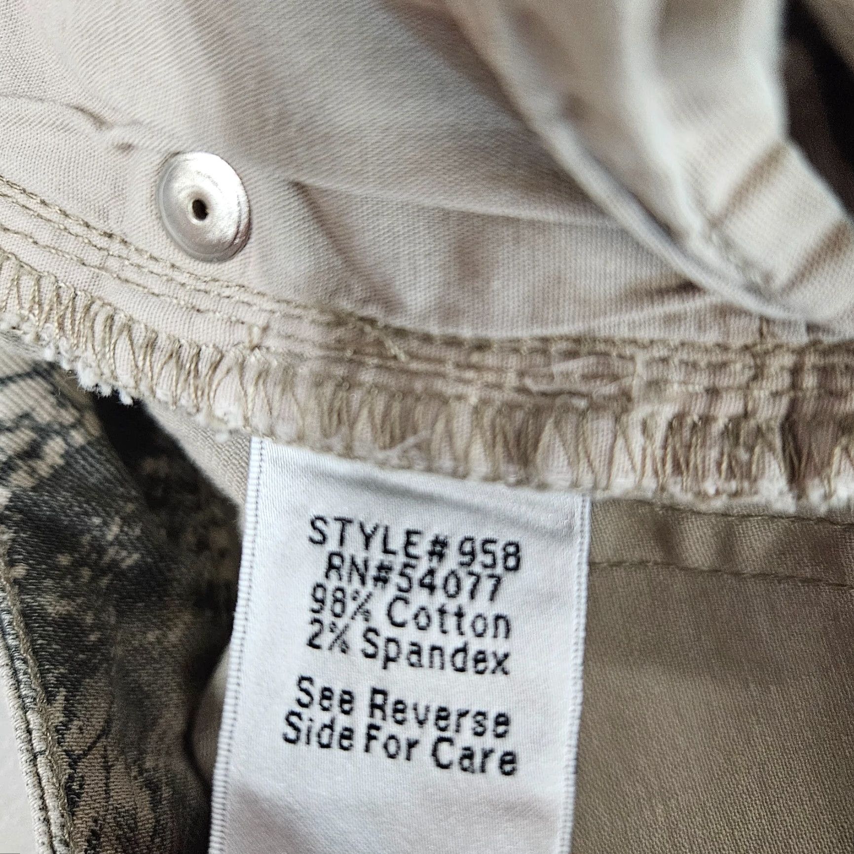 Vintage Cabi 958 Womens Diamondback Snakeskin Skinny Jeans Sz 0 Tan Low Rise Denim Skirt? Wait not Size 25" / US 0 / IT 36 - 6 Thumbnail