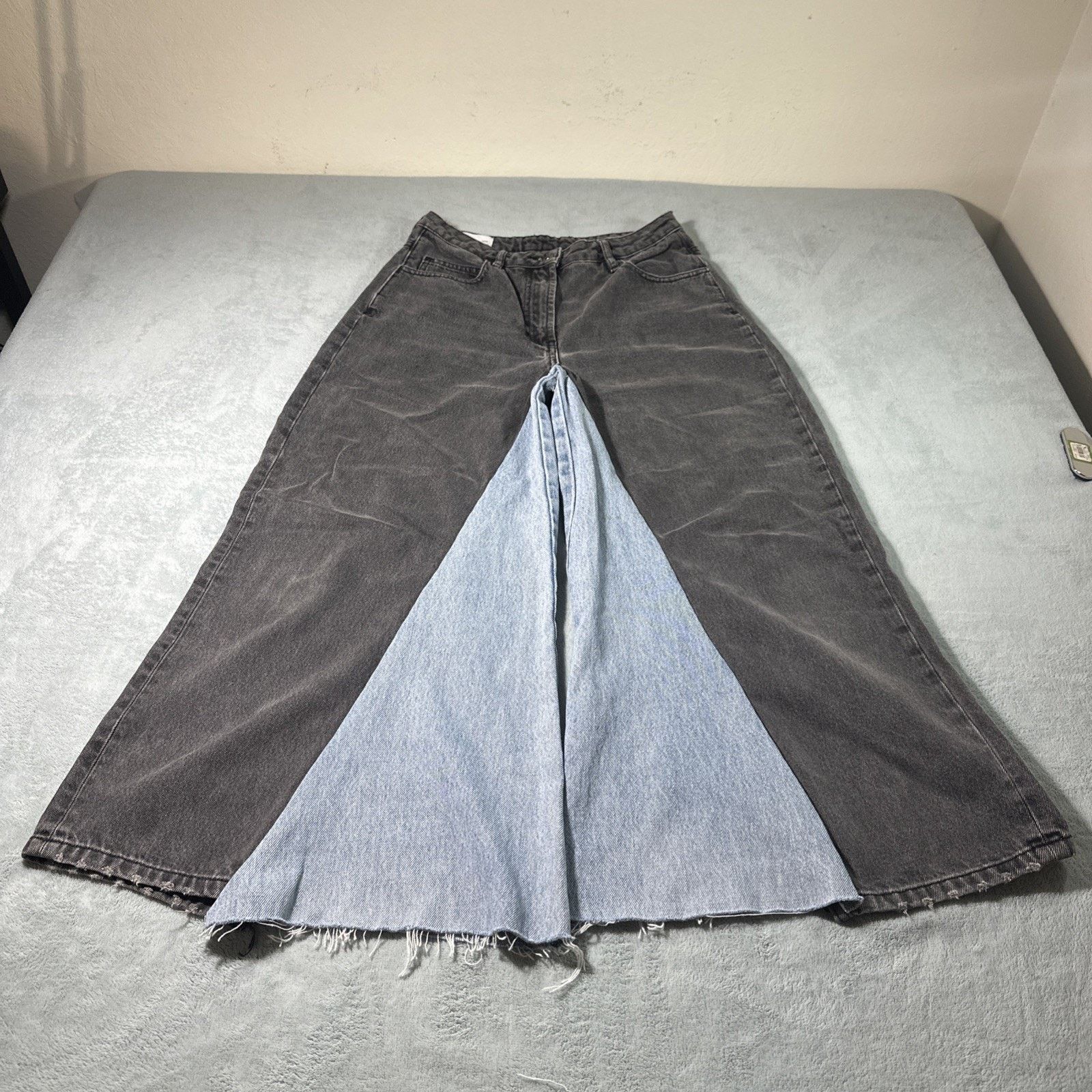 Asos Y2K 2000s Custom Beyond Baggy Jeans Womens 28x24 Raw Hems Size 28" / US 6 / IT 42 - 2 Thumbnail