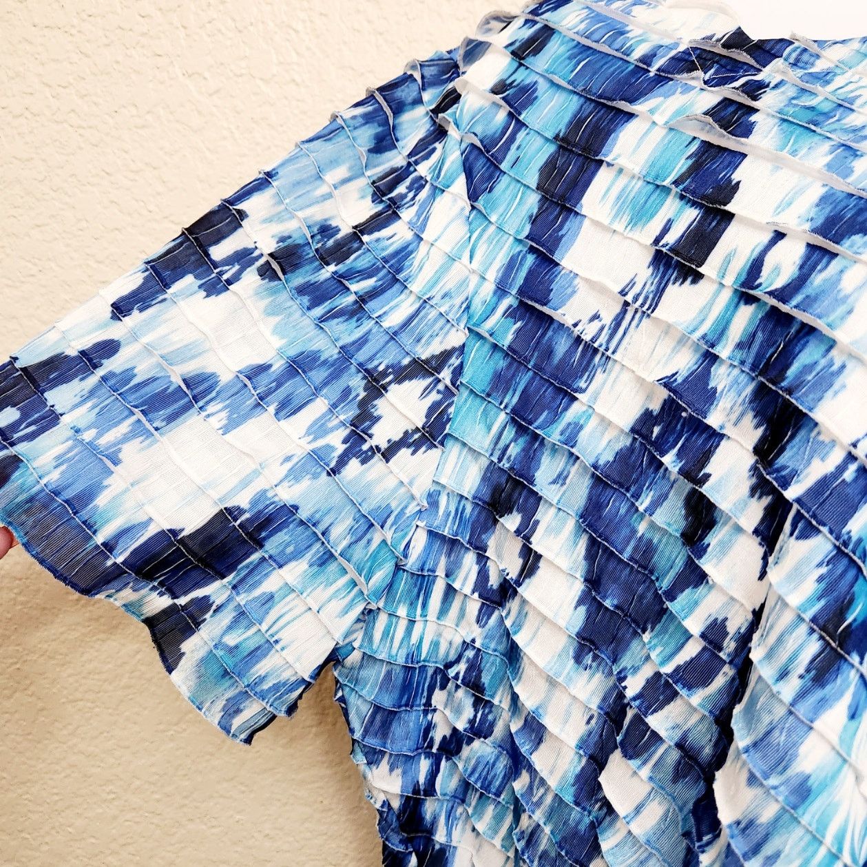 Other Alfred Dunner Blue White Ruffle Pleats Short Sleeve Top 2X Size XXL / US 16-18 / IT 52-54 - 3 Thumbnail