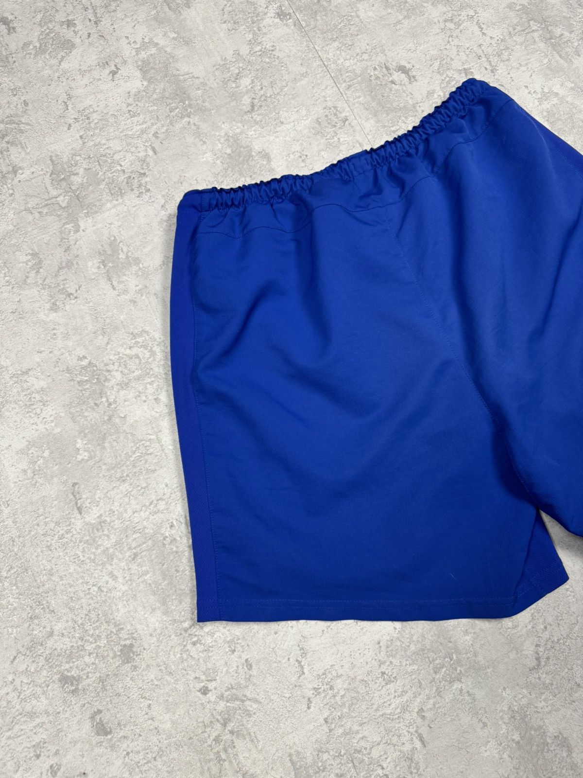 Nike Vintage Nike Manchester United Shorts Size L Size US 34 / EU 50 - 7 Thumbnail