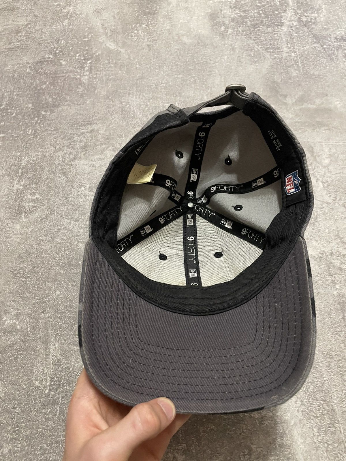 NFL × New Era × Vintage Vintage Raiders New Era NFL Camo Cap Hat Size ONE SIZE - 10 Thumbnail