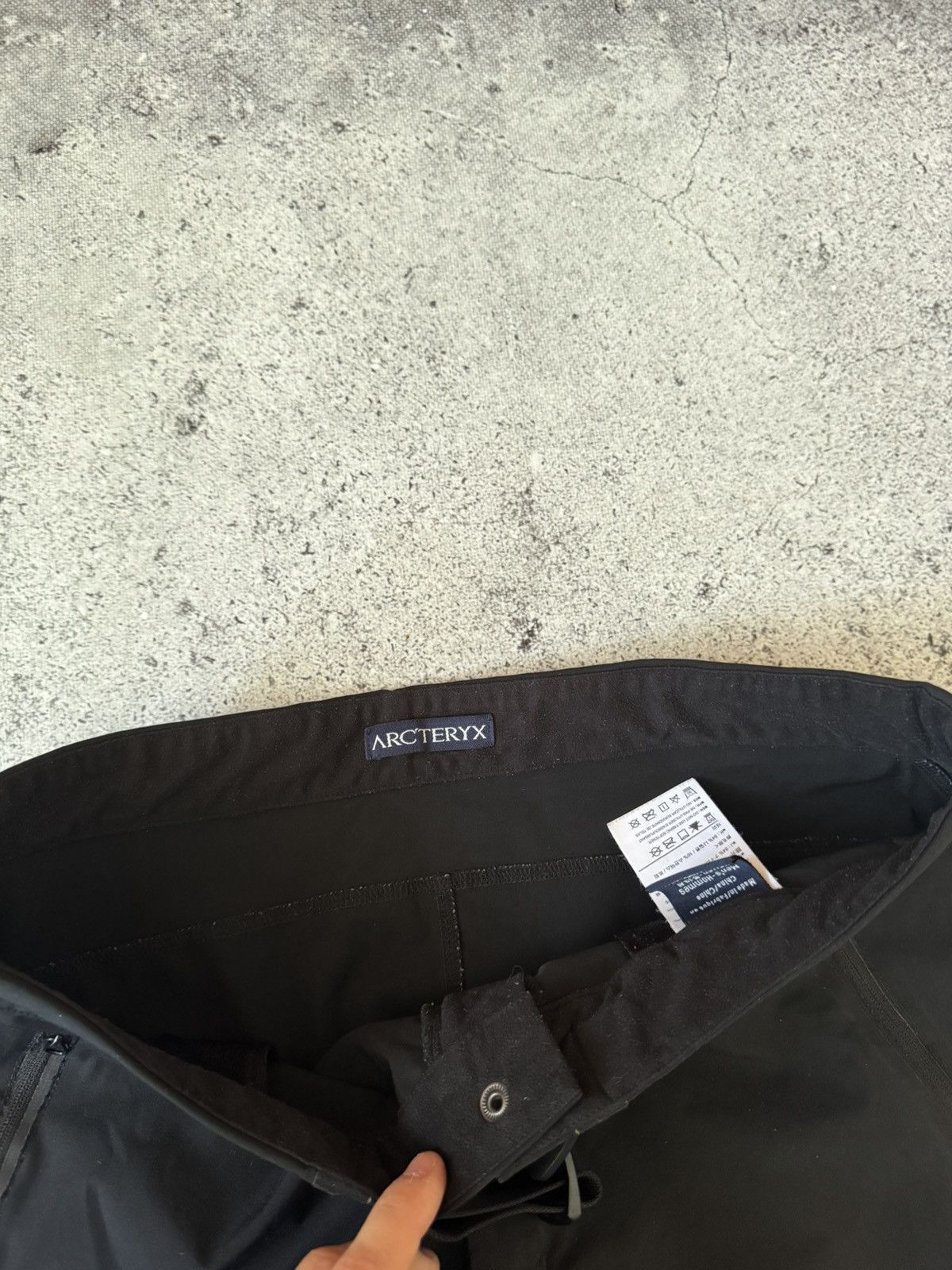 Arc'teryx Arc’teryx Pants GoreTex Outdoor Gorpcore Nylon GTX Black Size US 32 / EU 48 - 8 Thumbnail