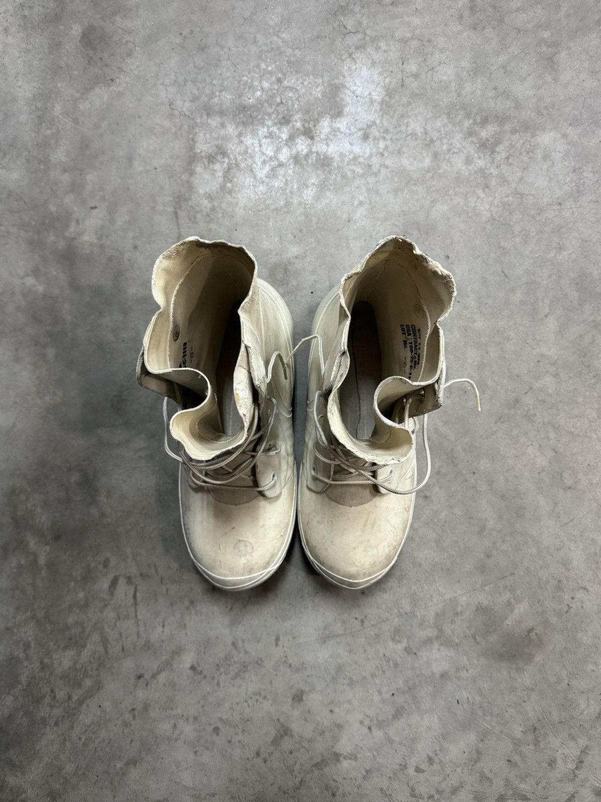 Vintage US Military Bata Bunny Boys Size US 9 / EU 42 - 3 Thumbnail