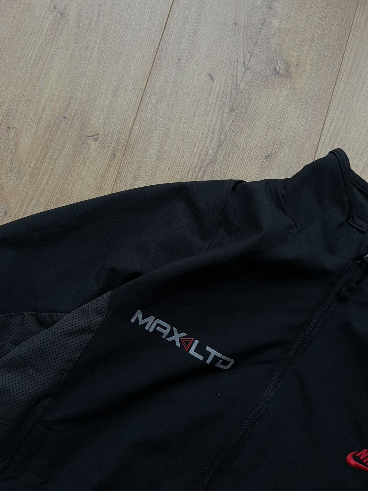 Nike 00’s NIKE AOR MAX LTD VINTAGE TRACK JACKET SWOOSH LOGO Y2K Size US XL / EU 56 / 4 - 4 Thumbnail