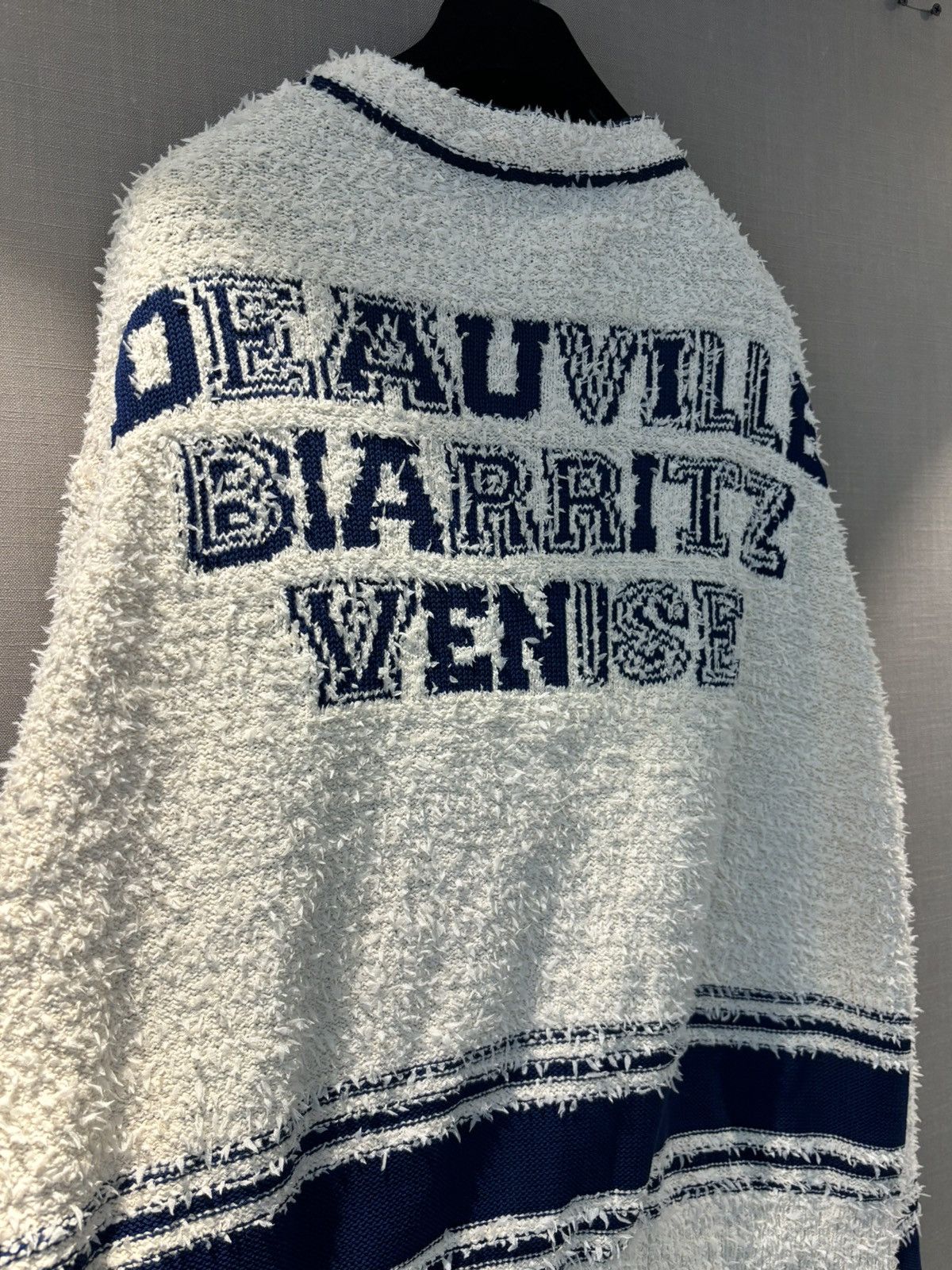 Chanel SS19 super oversized varsity CC logo cropped cardigan Size US M / EU 48-50 / 2 - 5 Thumbnail
