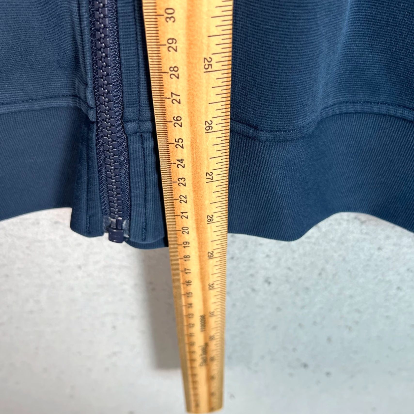 Lululemon Lululemon Jacket Mens Large Navy Full-Zip Blue Running & Jogging Size US L / EU 52-54 / 3 - 5 Thumbnail