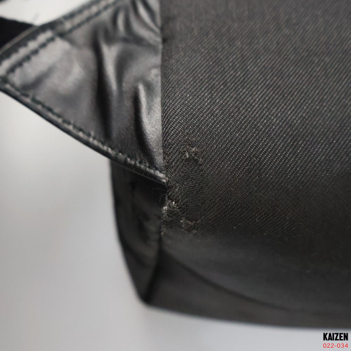 Alexander McQueen ALEXANDER MCQUEEN - LEATHER SKULL TATTOO JACQUARD BACKPACK Size ONE SIZE - 13 Thumbnail