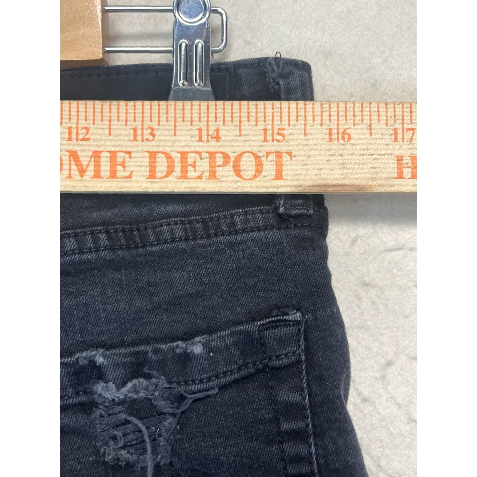Guess GUESS Mens Bermuda Shorts Black Stretch 5-Pocket Size 31 Distressed Casual Denim Jeans Bermuda Style Front Flat 31 Distressed Black Mens Size US 31 - 3 Thumbnail
