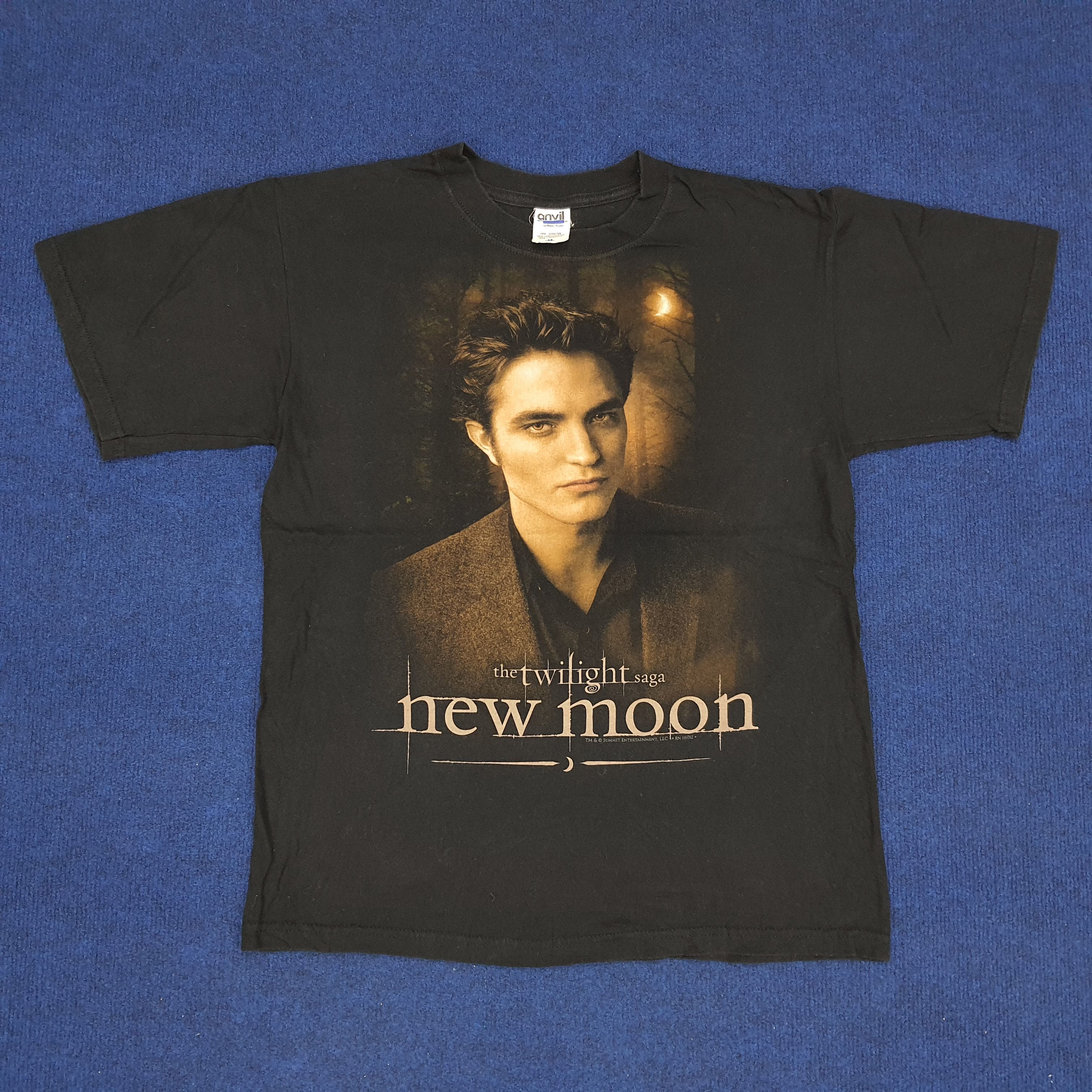 Vintage Vintage The Twilight Saga New Moon Robert Pattison T-shirt Size US M / EU 48-50 / 2 - 1 Thumbnail