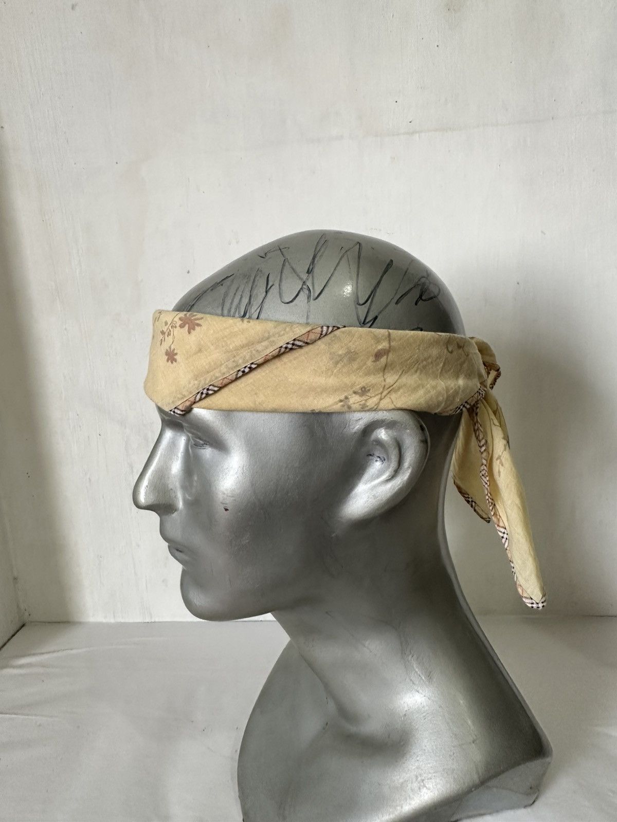 Burberry × Vintage Vintage Burberry Handkerchief/ Neckerchief/ Bandana Size ONE SIZE - 3 Thumbnail