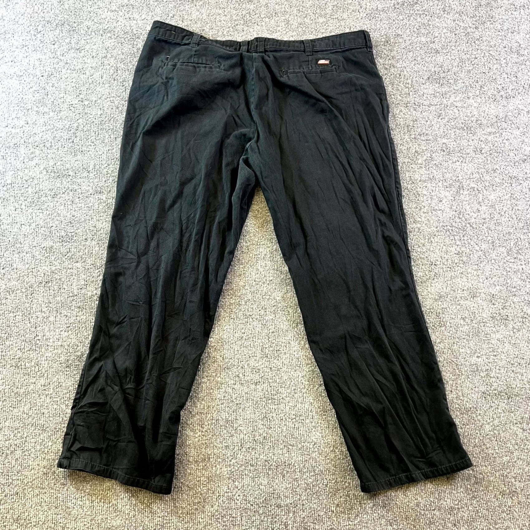 Dickies Dickies Pants Women 16 Petite Black Twill Relaxed Fit Straight Leg Pants Size 38" / US 16 / IT 52 - 2 Thumbnail