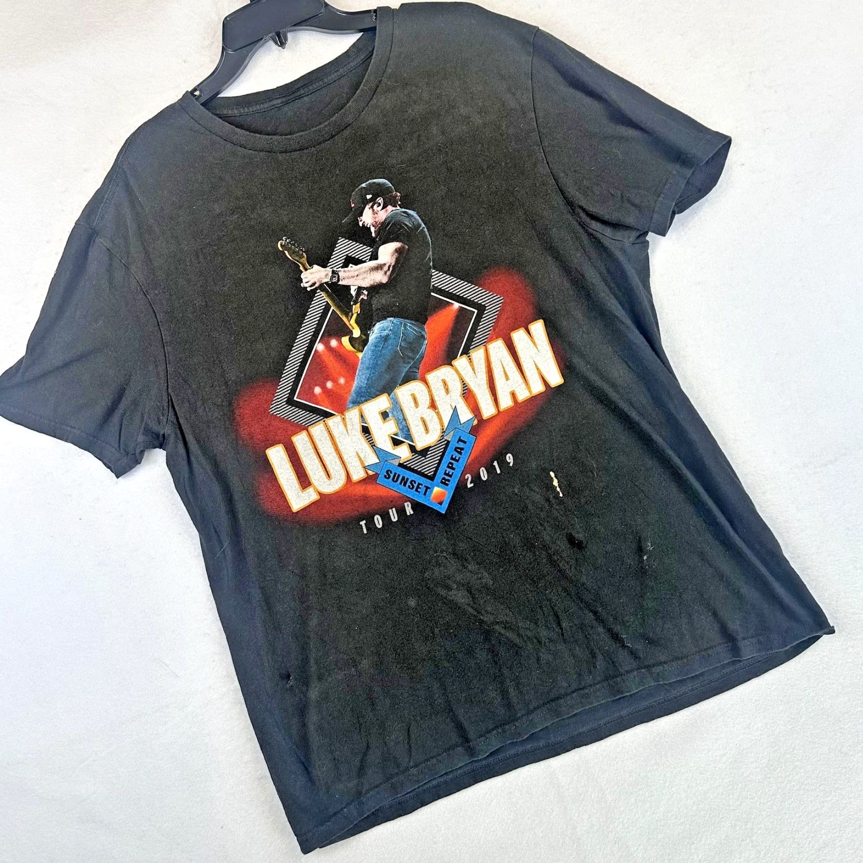 Vintage Luke Bryan Shirt Mens Large Black 2019 Sunset Repeat Tour Concert Graphic Tee Shirt Mens Large Black Luke Bryan 2019 Tour Concert Graphic Tee Size US L / EU 52-54 / 3 - 2 Thumbnail