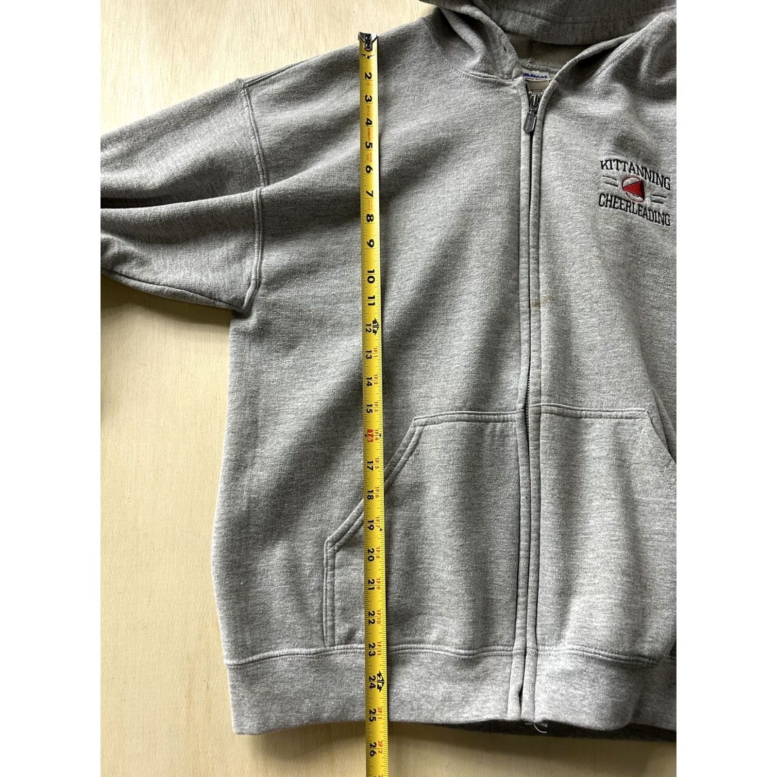 Gildan VINTAGE Gildan Heavy Blend Hoodie Mens L Gray Full Zip KITTANNING CHEERLEADING Embroidered Logo Zipper Pockets Size US L / EU 52-54 / 3 - 6 Thumbnail