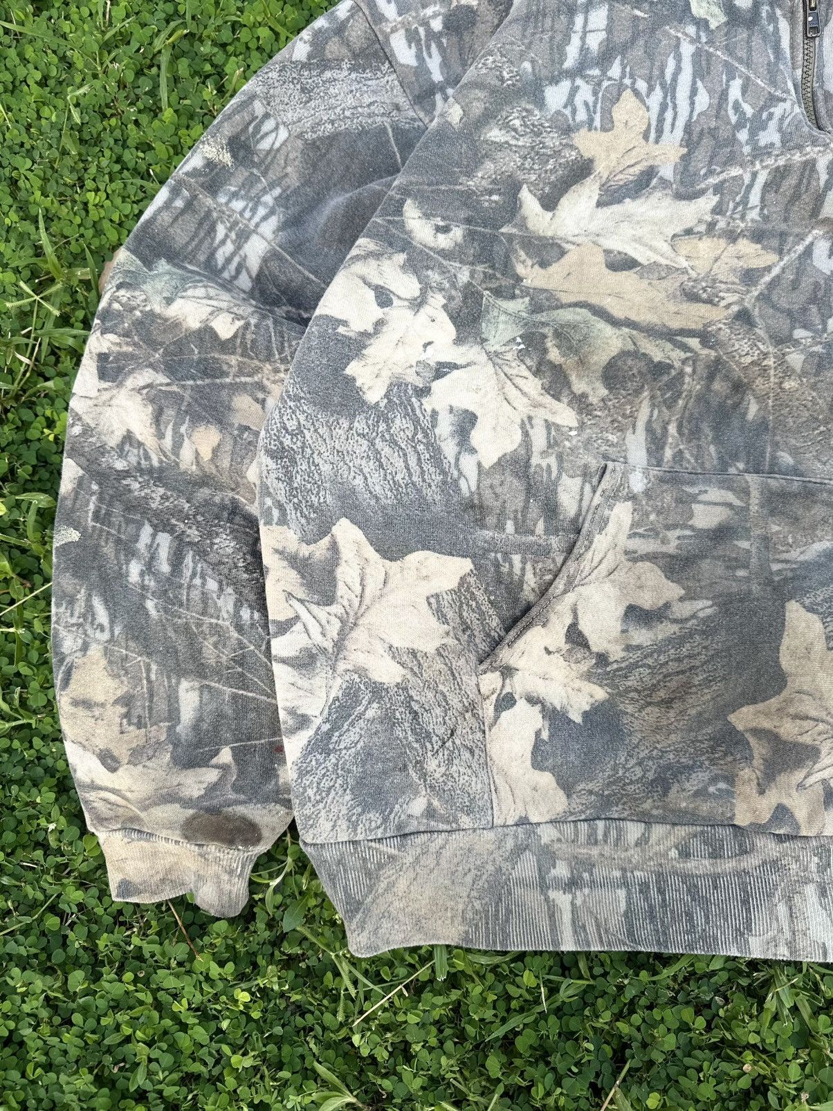 Realtree Crazy Vintage Faded Carhartt Style Realtree Camo Sweatshirt Size US XL / EU 56 / 4 - 7 Thumbnail