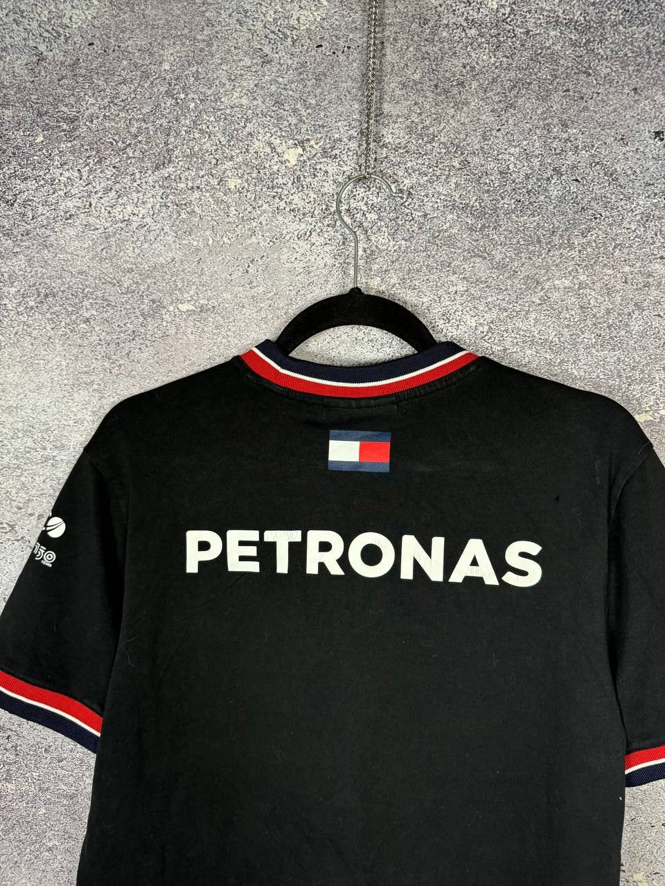 Mercedes-Benz Mercedes F1 Petronas Team 2022 Formula 1 Jersey Size US M / EU 48-50 / 2 - 12 Thumbnail