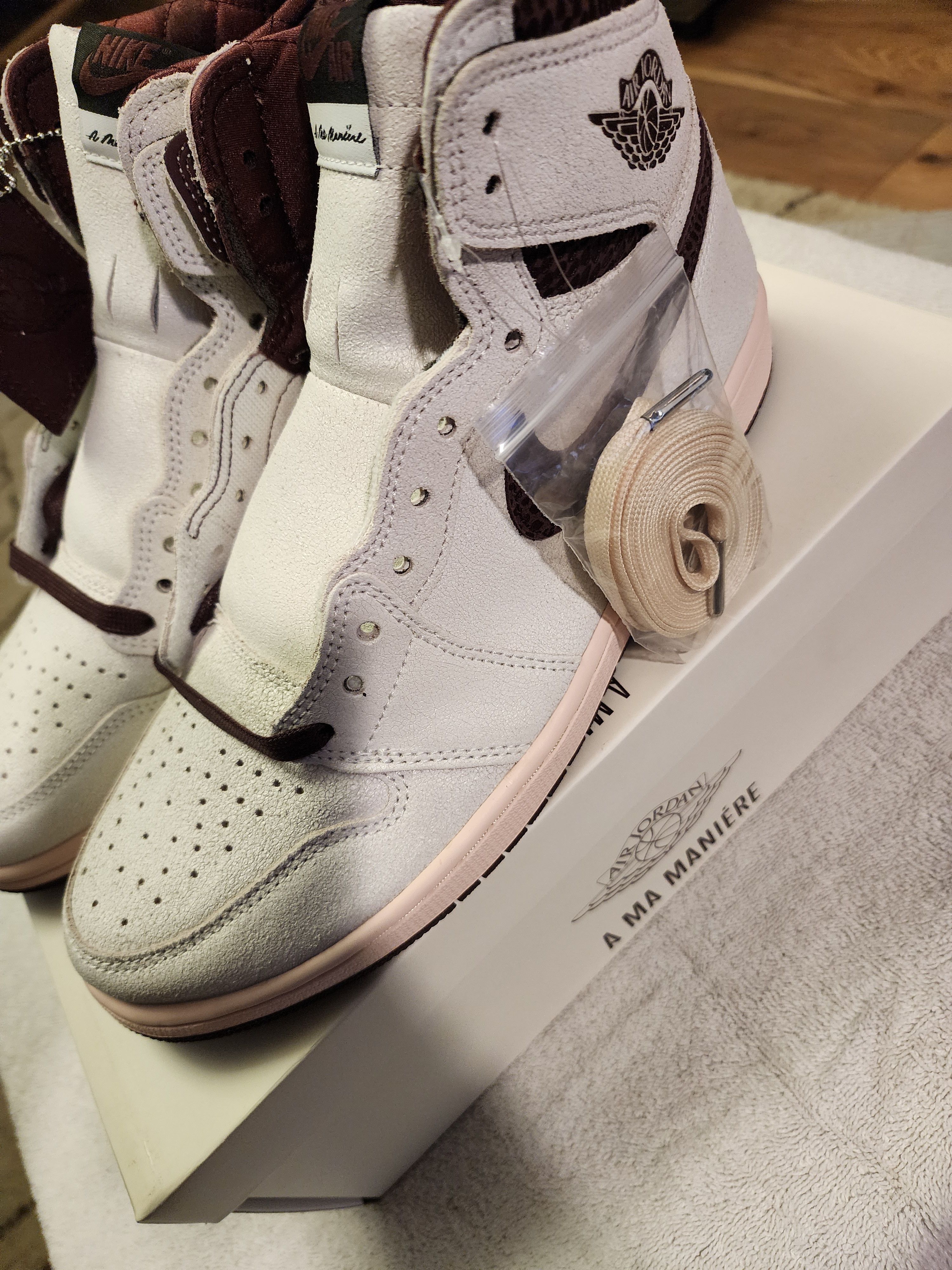 A Ma Maniere × Jordan Brand Jordan 1 Retro High OG A Ma Manière Size US 11 / EU 44 - 5 Thumbnail