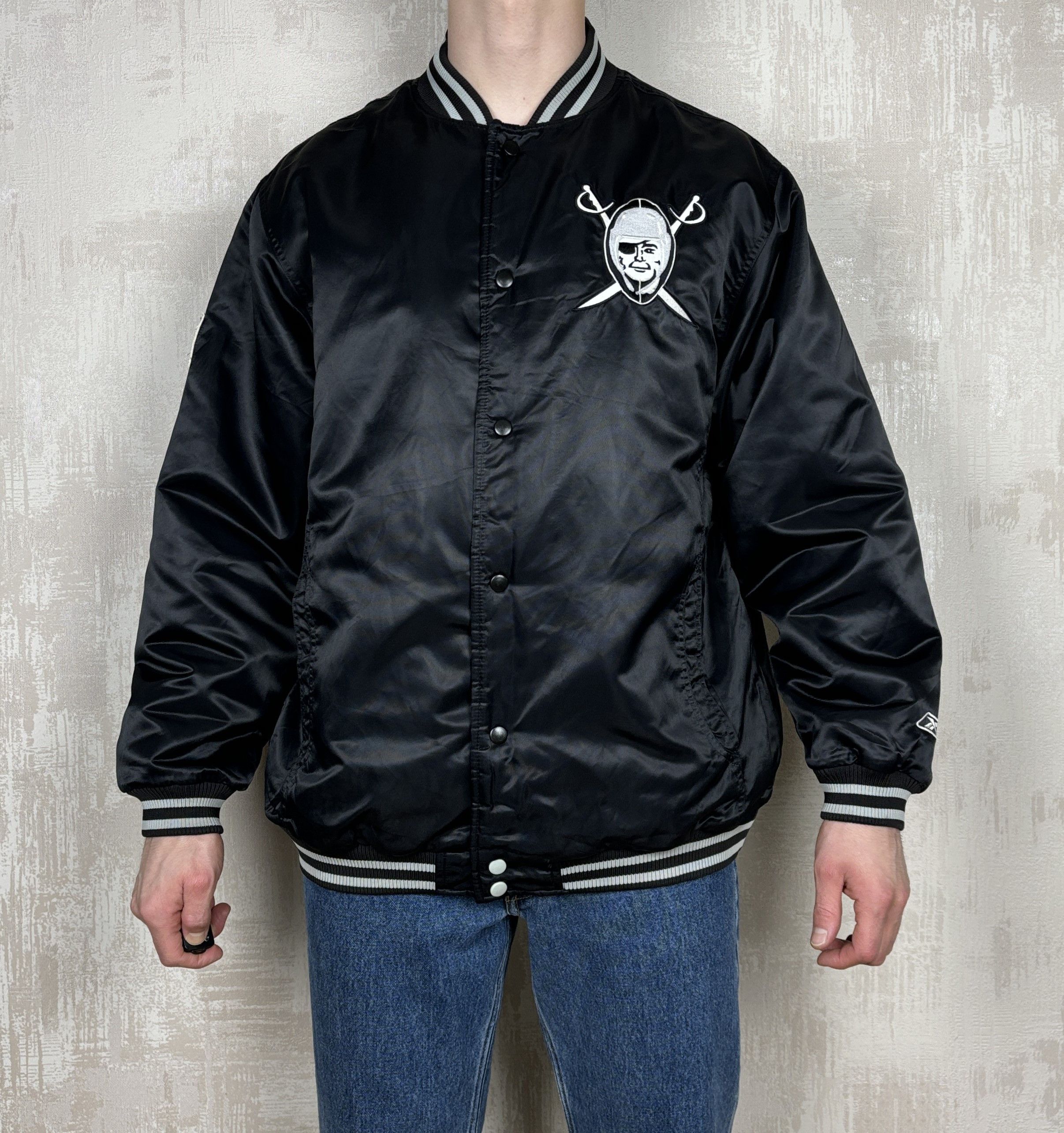NFL × Reebok Vintage Raiders Reebok NFL Satin Bomber Jacket Size US XXL / EU 58 / 5 - 3 Thumbnail