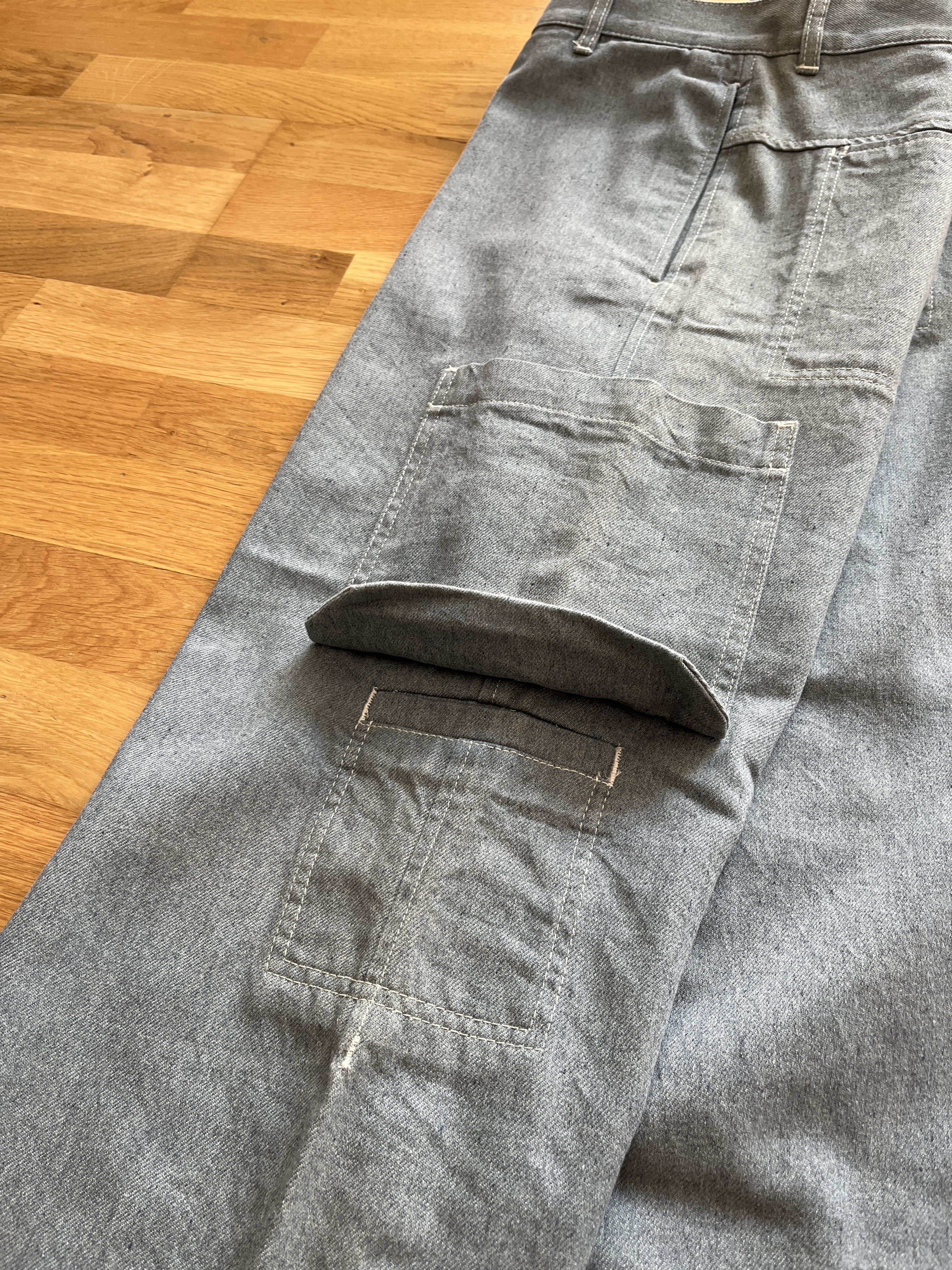 Cos Cos Mens Organic Cotton Denim Cargo Trousers 34 Light blue Size US 34 / EU 50 - 13 Thumbnail