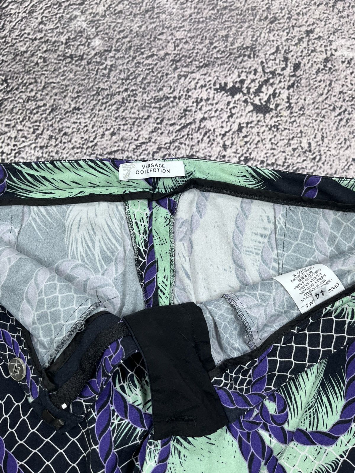 Versace Vintage Versace Tropical Printed Art Viscose Pants Size 30" / US 8 / IT 44 - 8 Thumbnail