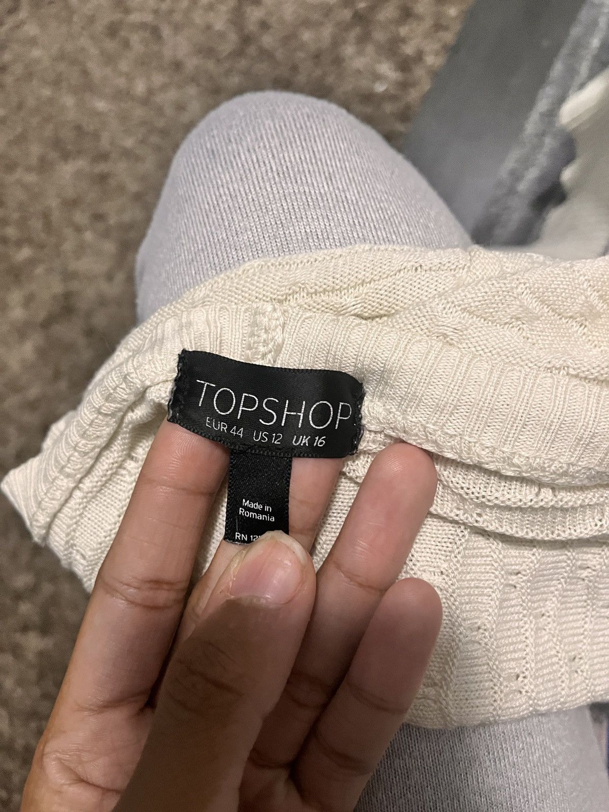 Topshop TOPSHOP Beige Button Up Cardigan w/ Two Pockets- Size US 12 Size XL / US 12-14 / IT 48-50 - 4 Thumbnail