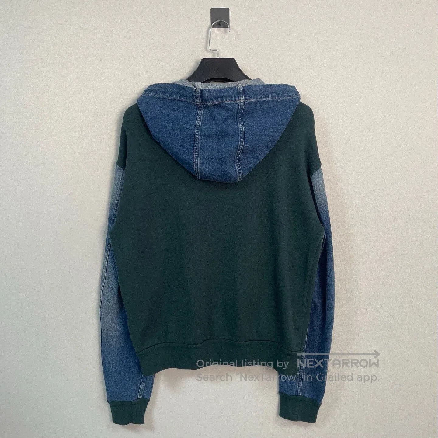 louis vuitton denim lettered jacket size l.