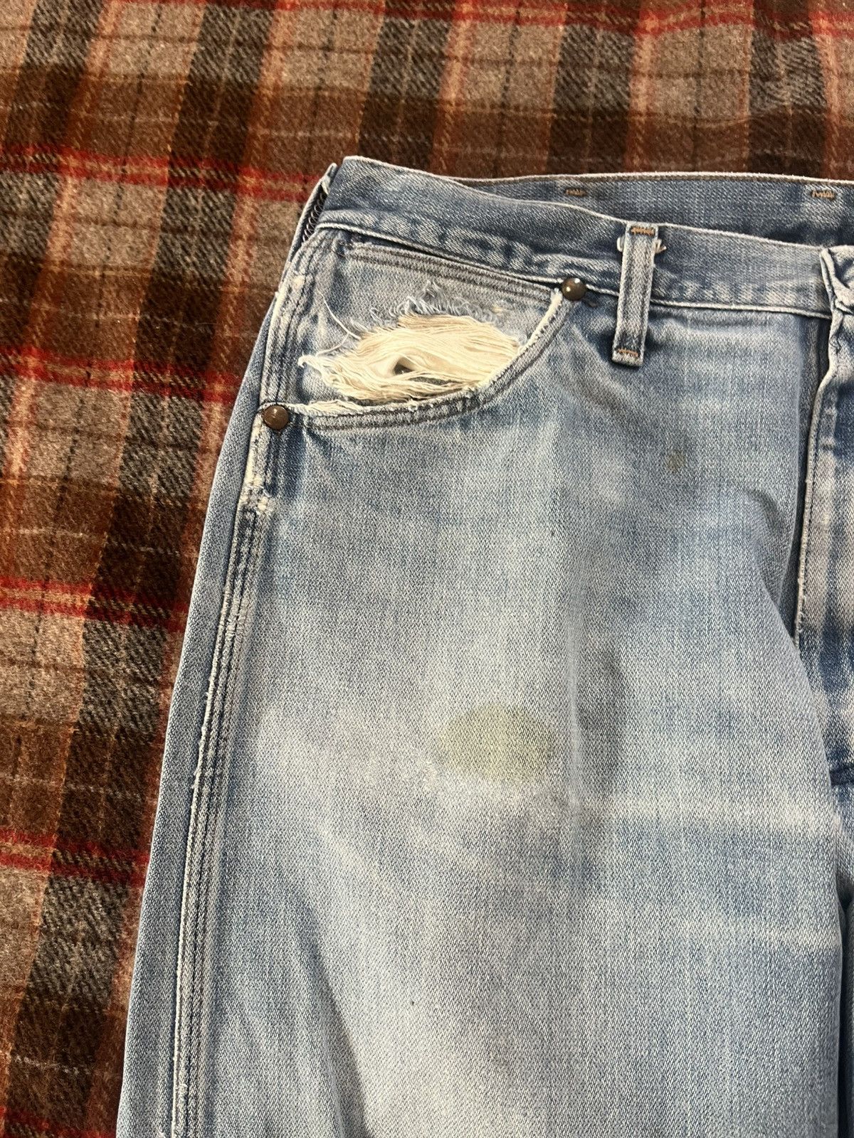 Wrangler Vintage 80’s made in USA Wrangler Boot Thrashed denim Jeans Size US 35 - 5 Thumbnail