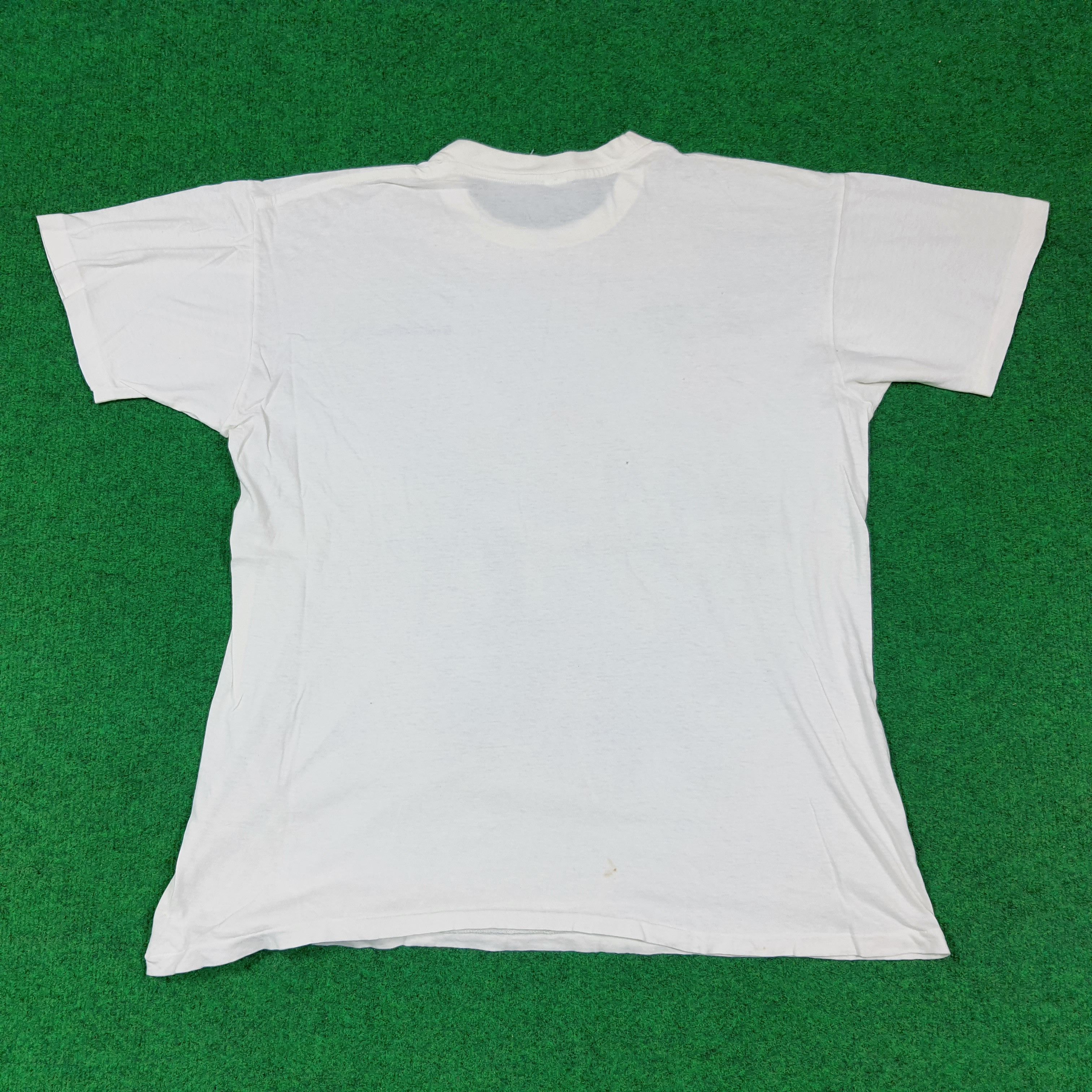 Vintage Vintage 90s Michelin Tire Safari Graphic Tee C285N61 Size US L / EU 52-54 / 3 - 3 Thumbnail