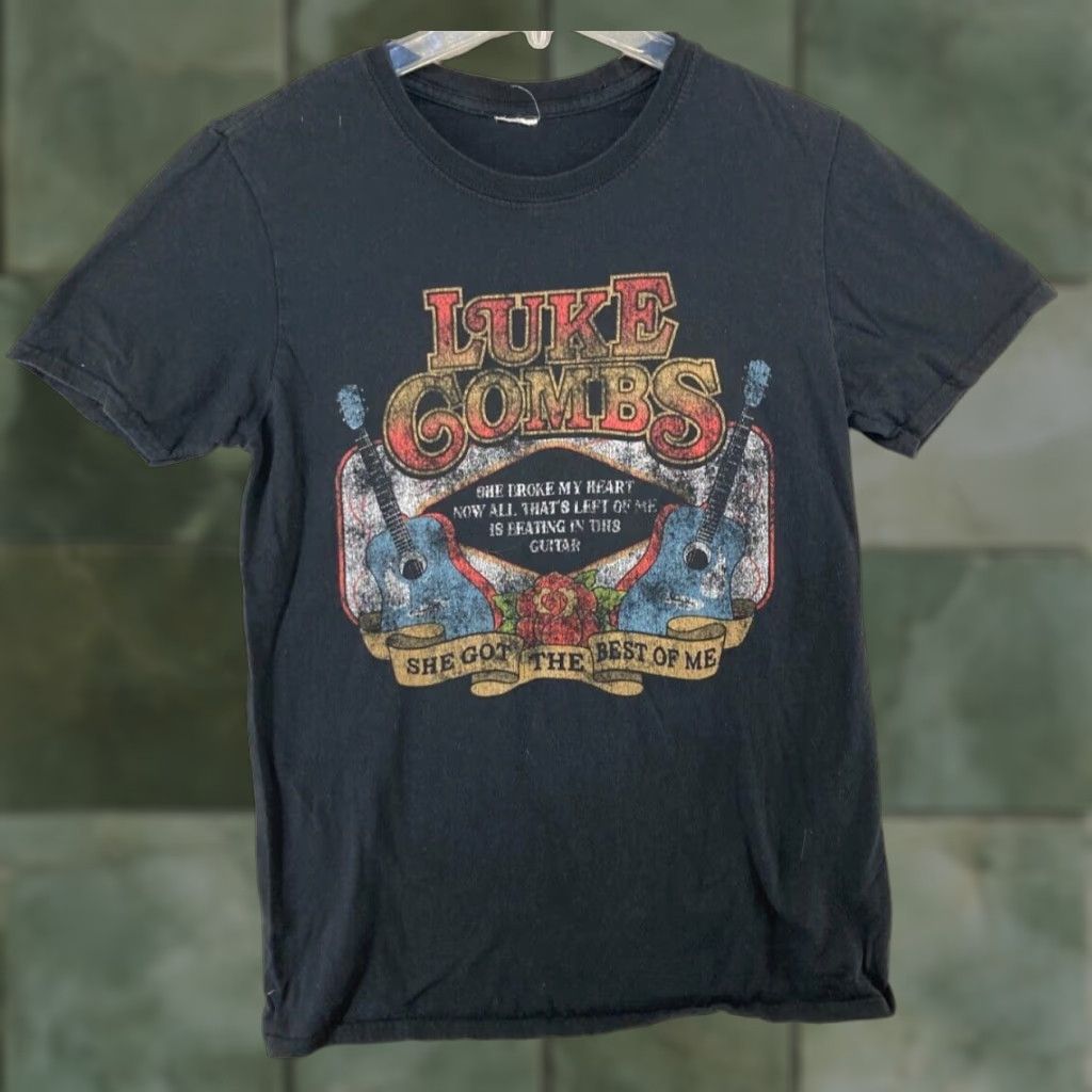 Vintage Luke Combs Mens Band TShirt Small Black Guitar She Got The Best Of Me Shirt Mens Black 90s Theme Band Shirt Size US S / EU 44-46 / 1 - 1 Thumbnail