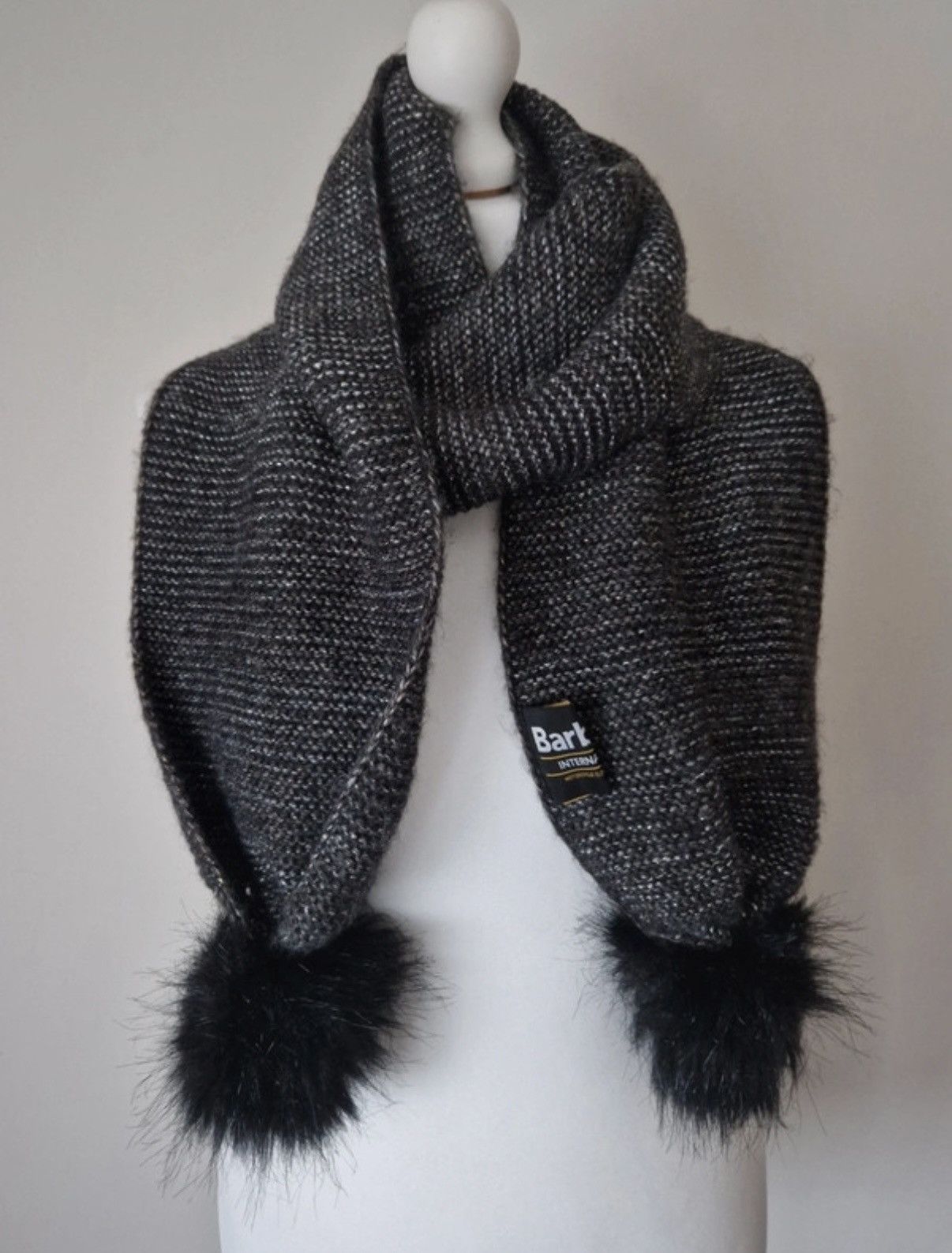 Barbour Barbour scarf with pompoms 160x20cm Size ONE SIZE - 1 Thumbnail