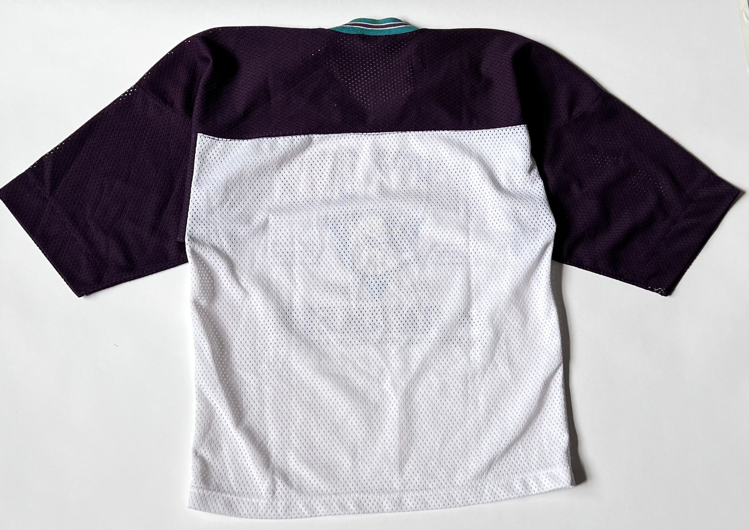 NHL Vintage NHL X CCM Mighty Ducks of Anaheim T-Shirt XL Size US XL / EU 56 / 4 - 4 Thumbnail