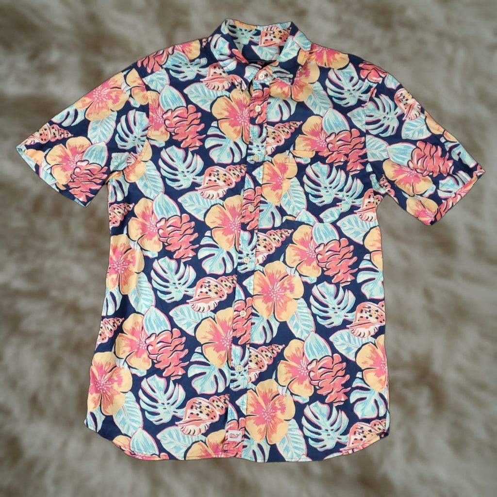 Vineyard Vines Vineyard Vines Shirt Mens Medium Blue Pink Floral Casual Button Up Short Sleeve Size US M / EU 48-50 / 2 - 1 Thumbnail