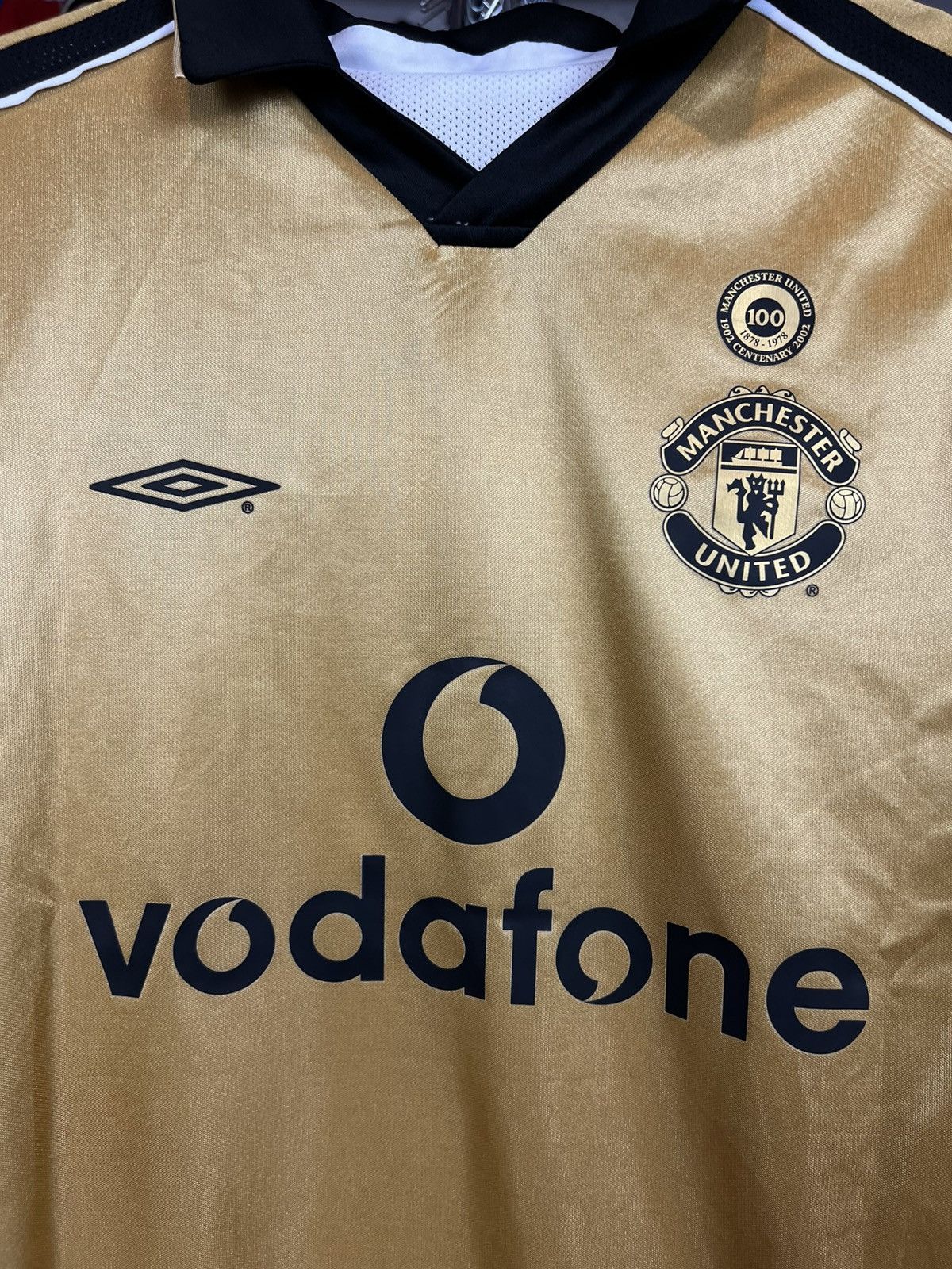 Umbro Soccer Jersey Manchester United 2001/02 Beckham #7 Size US L / EU 52-54 / 3 - 14 Thumbnail