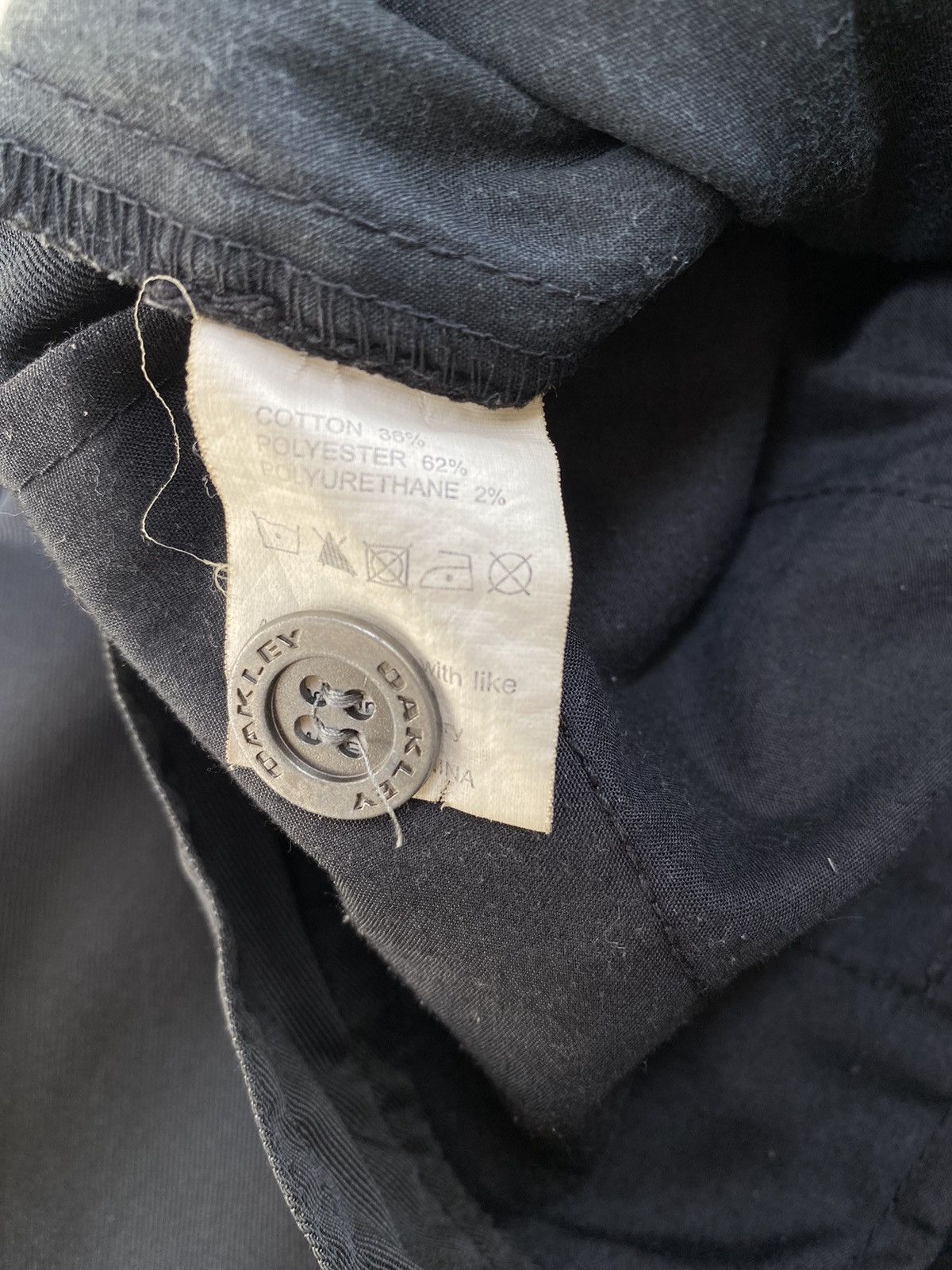 Oakley Vintage Oakley Small Logo Black Cargo Pants Size US 30 / EU 46 - 14 Thumbnail