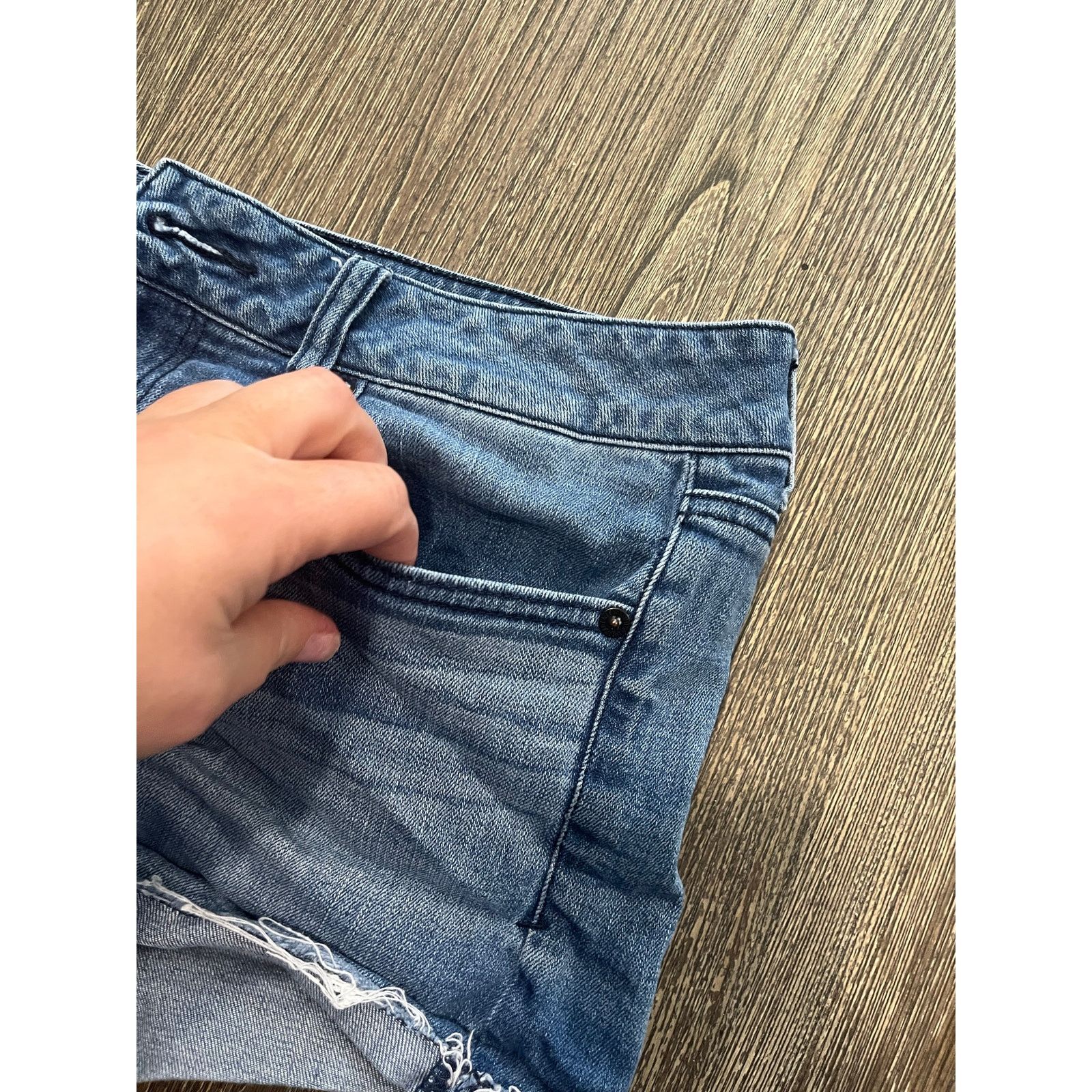 American Eagle Outfitters American Eagle Cut-Off Shorts Mid Rise Stretch Blue Size 14 Size 36" / US 14 / IT 50 - 2 Thumbnail