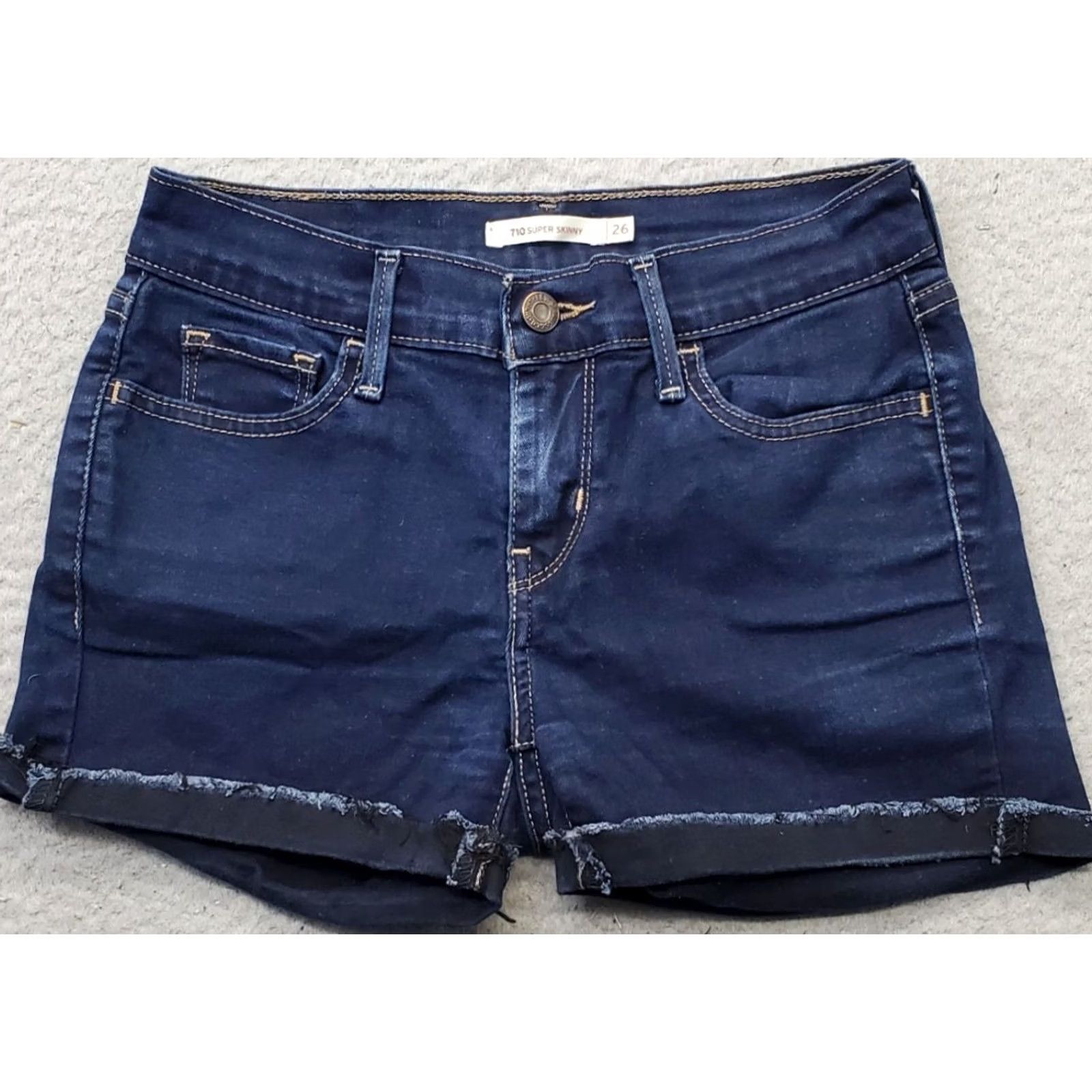 Levi's Levi's 710 Women 26 Shorts Blue Denim Medium Wash Cuffed Red Tab 2.75 Inseam 5-Pocket Denim Pocket Regular Fit Casual Summer Spring Womens Size 26 Size 26" / US 2 / IT 38 - 2 Thumbnail
