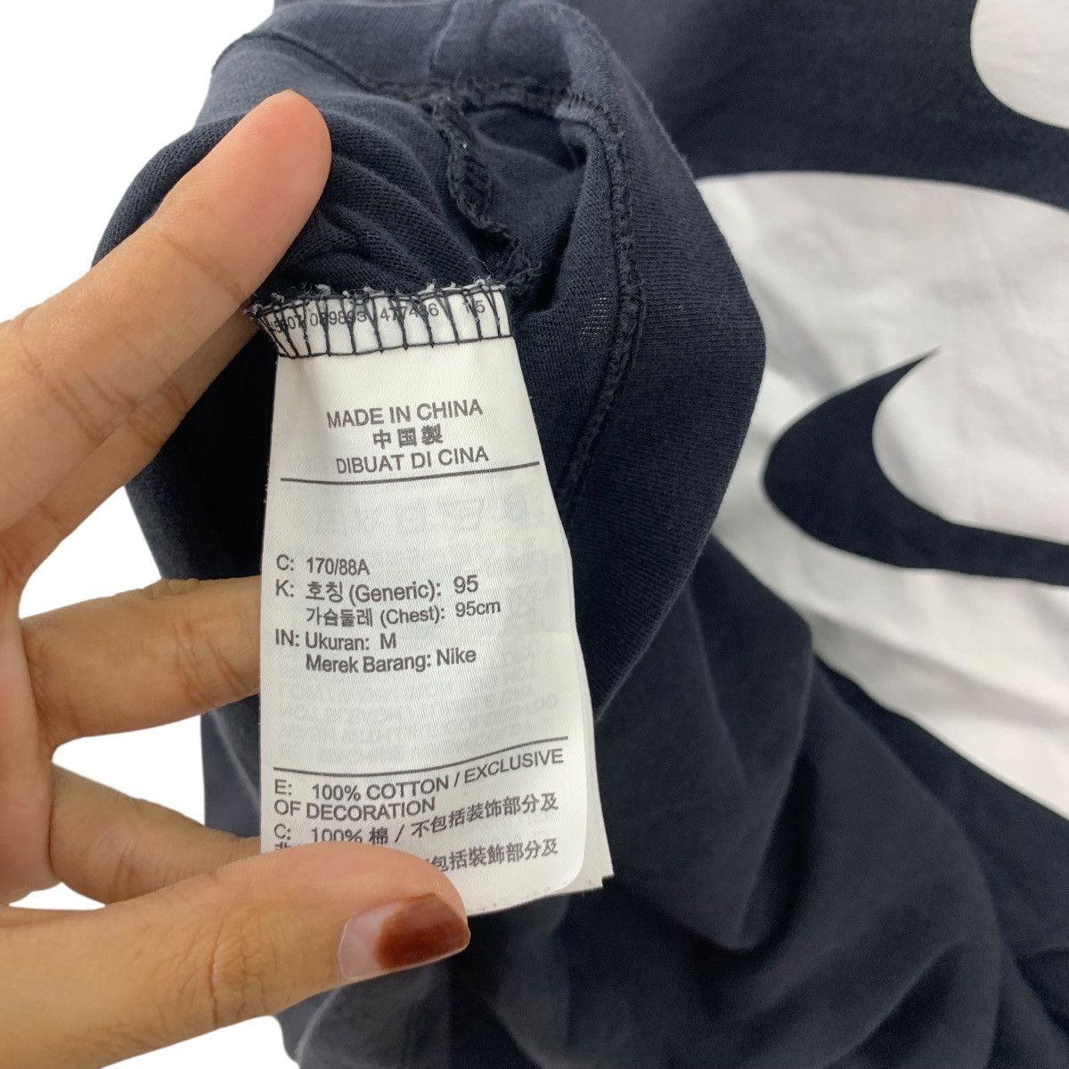 Nike NIKE SWOOSH LEAGUE Worldwide Embroidered Tee Shirt Top Size US M / EU 48-50 / 2 - 8 Thumbnail